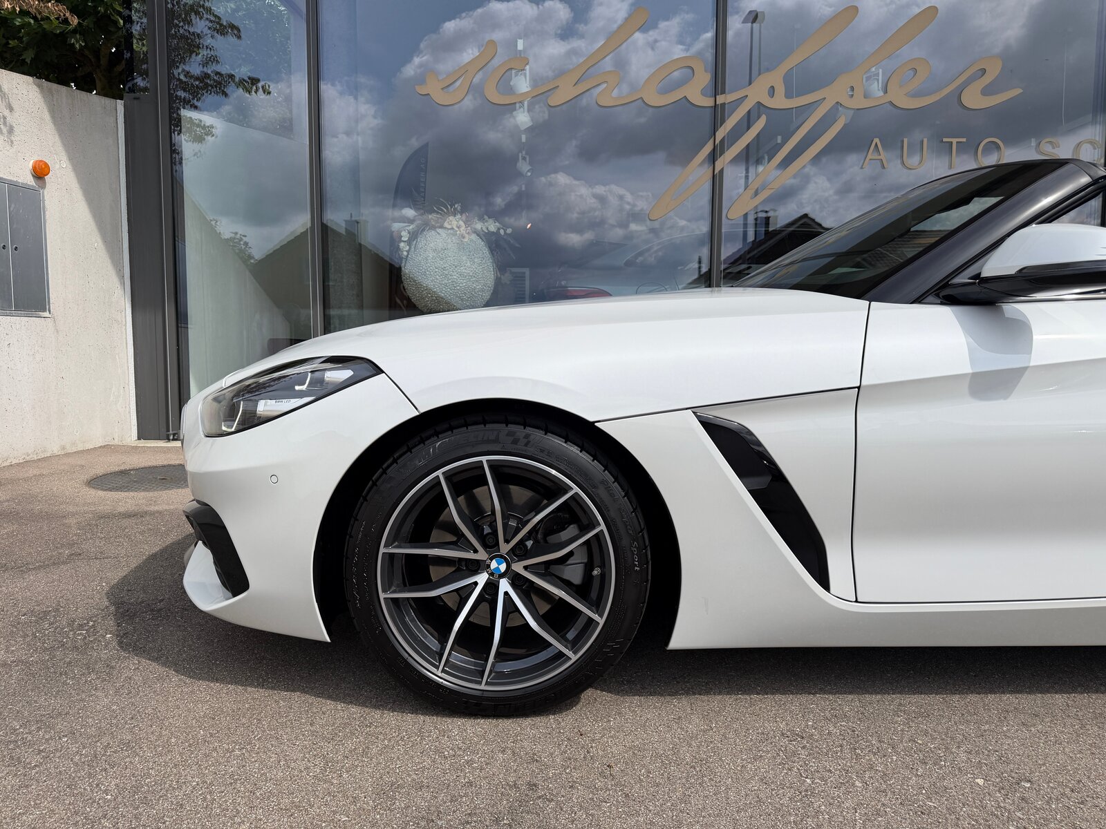 BMW Z4 sDrive 30i Sport Line Steptronic, Benzin, Occasion / Gebraucht, Automatik - 7