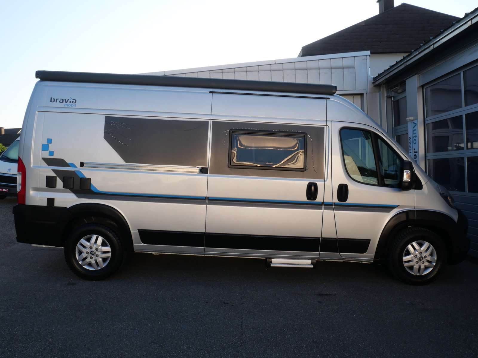 BRAVIA Swan 599, Peugeot Boxer *Lithium, Solar, Softclose*, Diesel, Occasion / Gebraucht, Handschaltung - 5