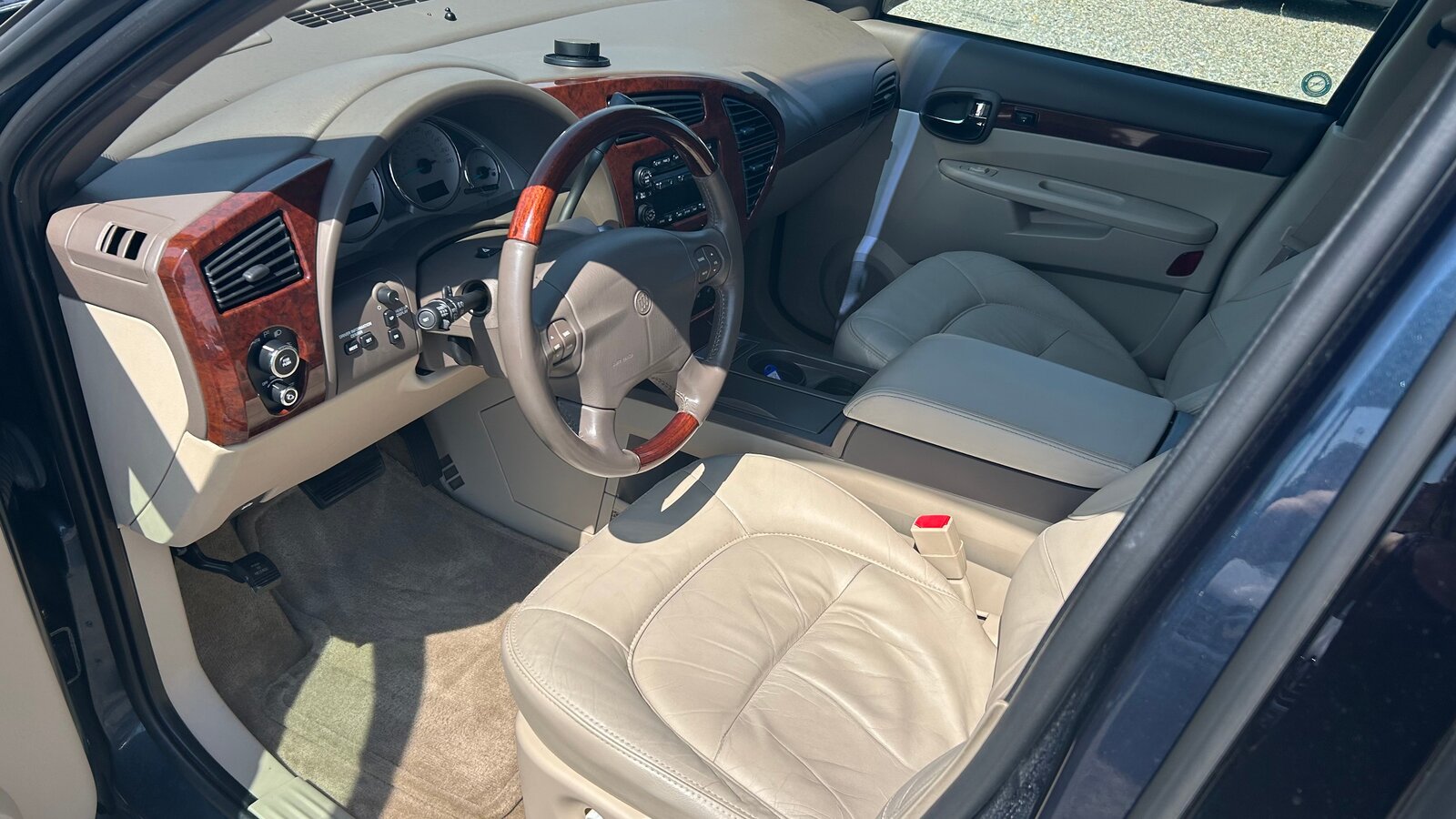BUICK RENDEZ-VOUS 3.6 AWD, Petrol, Second hand / Used, Automatic - 2