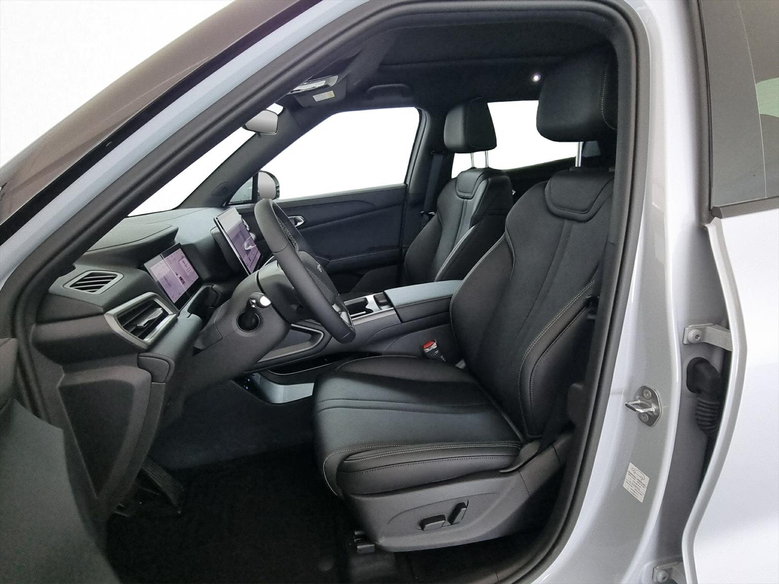 BYD Atto 2 DM-i Boost FWD, Plug-in-Hybrid Petrol/Electric, Pre-registered new car, Automatic - 6