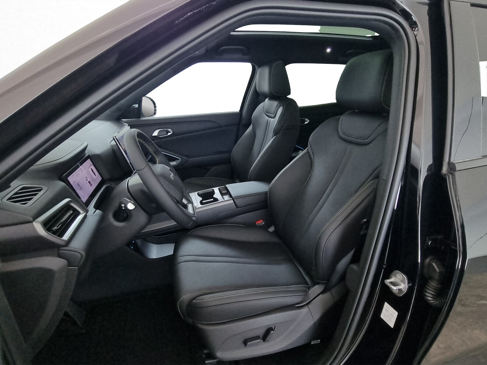 BYD Atto 2 DM-i Boost FWD, Plug-in-Hybrid Benzin/Elektro, Neues Fahrzeug mit Tageszulassung, Automatik - 6