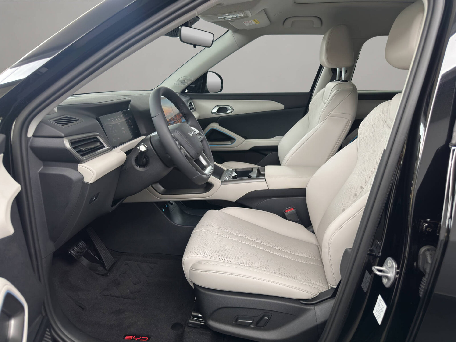 BYD Atto 2 DM-i Boost 212 PS, Plug-in-Hybrid Petrol/Electric, New car, Automatic - 6