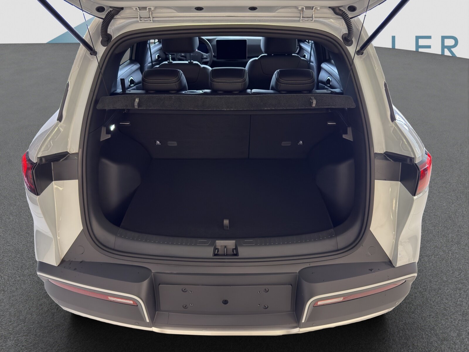 BYD Atto 2 DM-i Boost, Plug-in-Hybrid Benzin/Elektro, Neuwagen, Automatik - 7