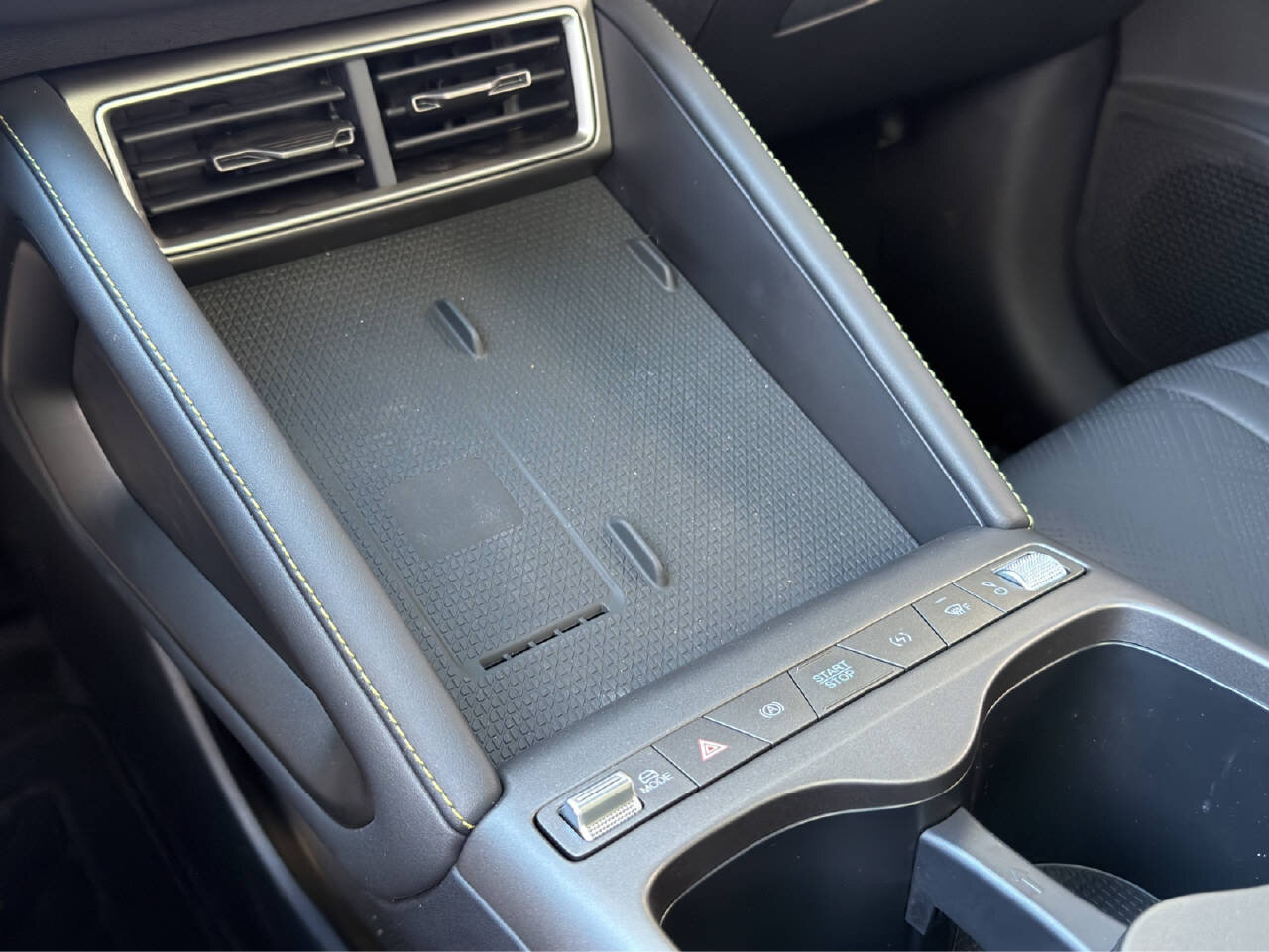 BYD Atto 2 DM-i Boost, Plug-in-Hybrid Petrol/Electric, New car, Automatic - 6