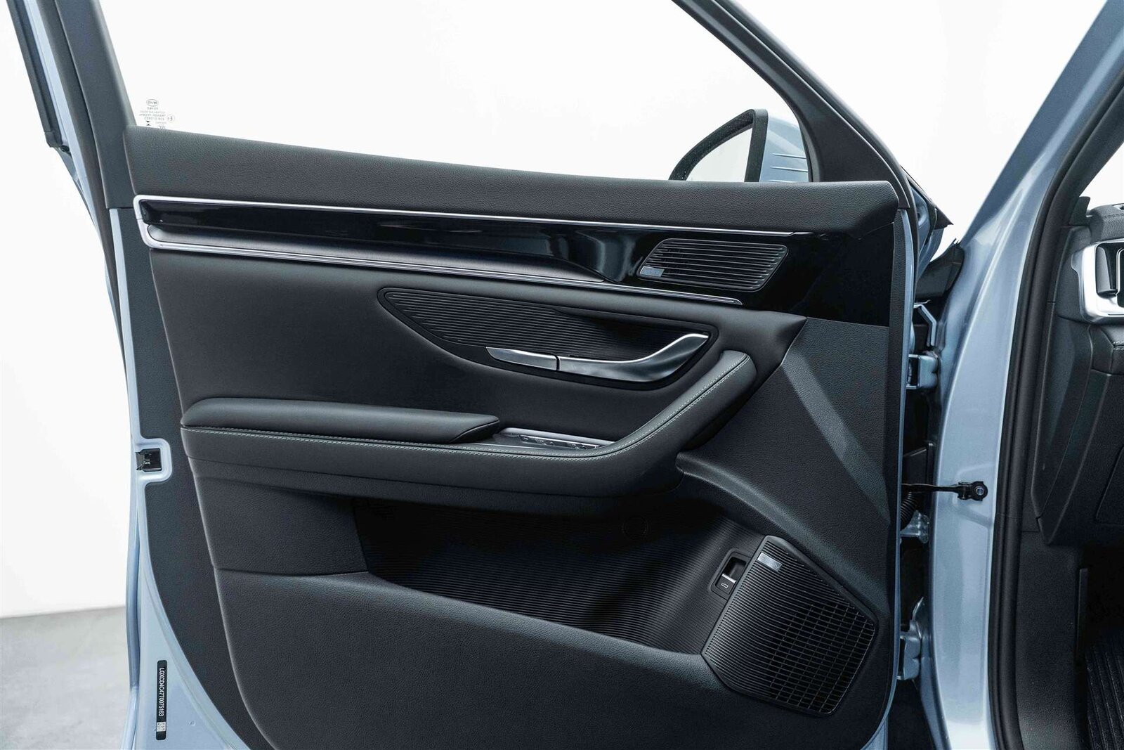 BYD BYD Seal U DM-i PHEV Design AWD 324PS Automat, Plug-in-Hybrid Petrol/Electric, New car, Automatic - 7