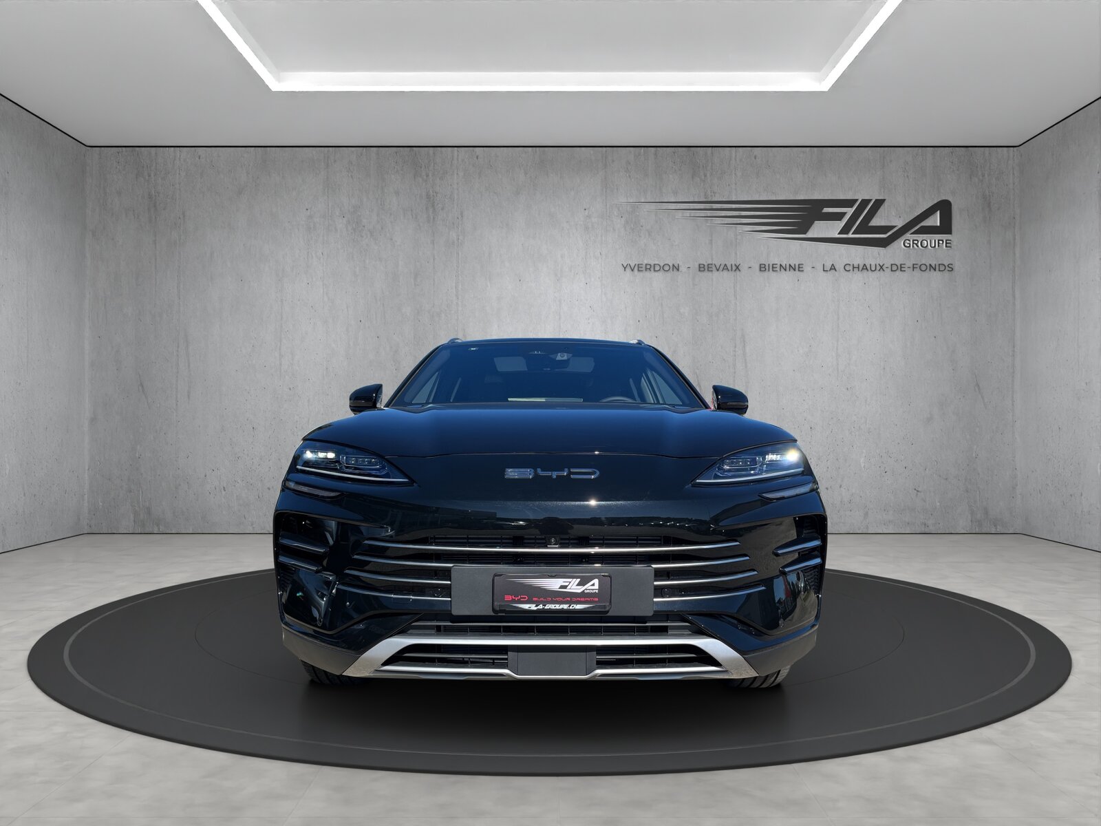 BYD SEALl U DM-i Design AWD, Plug-in-Hybrid Benzin/Elektro, Vorführwagen, Automatik - 3