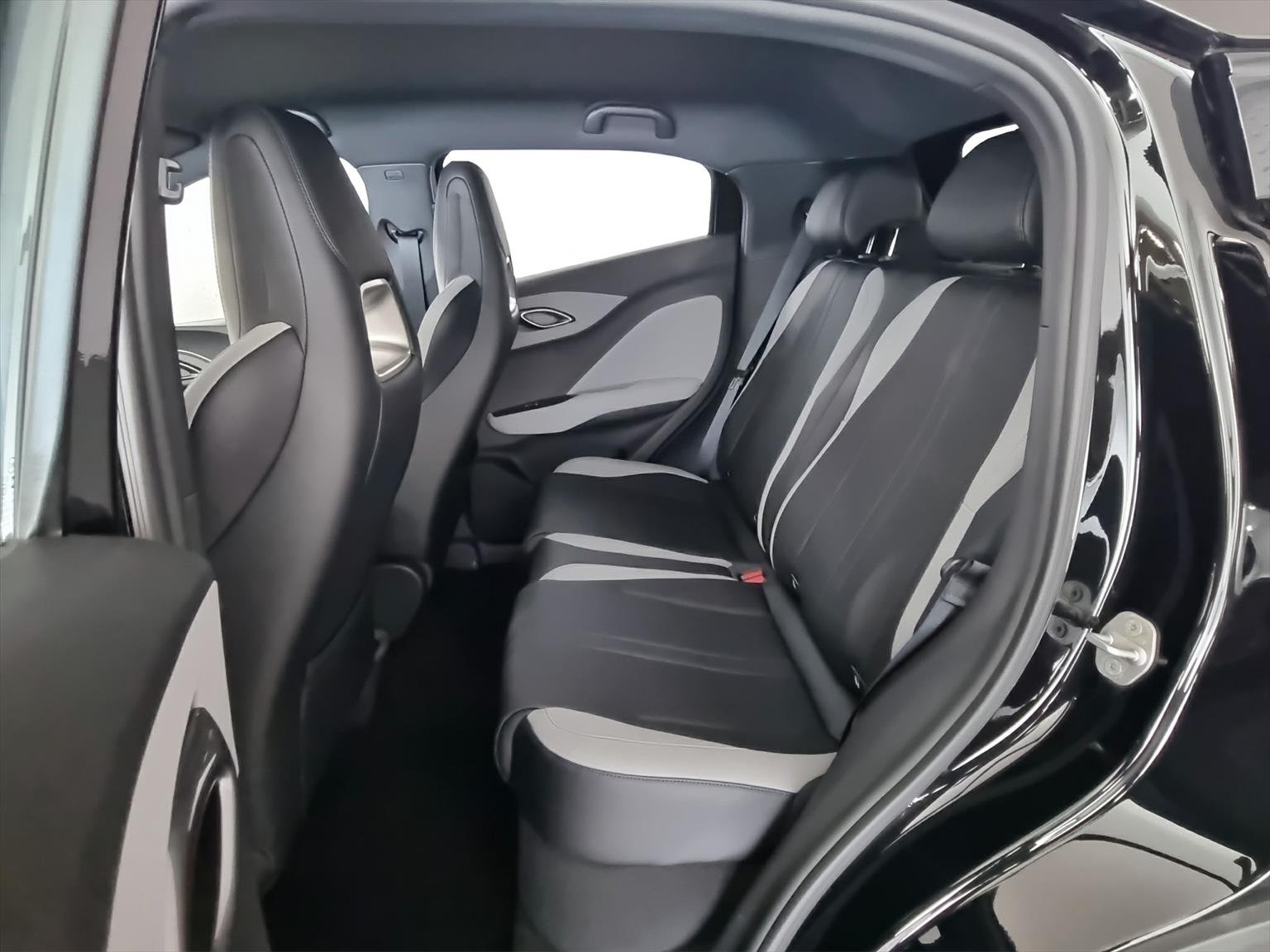 BYD Dolphin Surf 43 kWh Boost, Electric, Automatic - 7