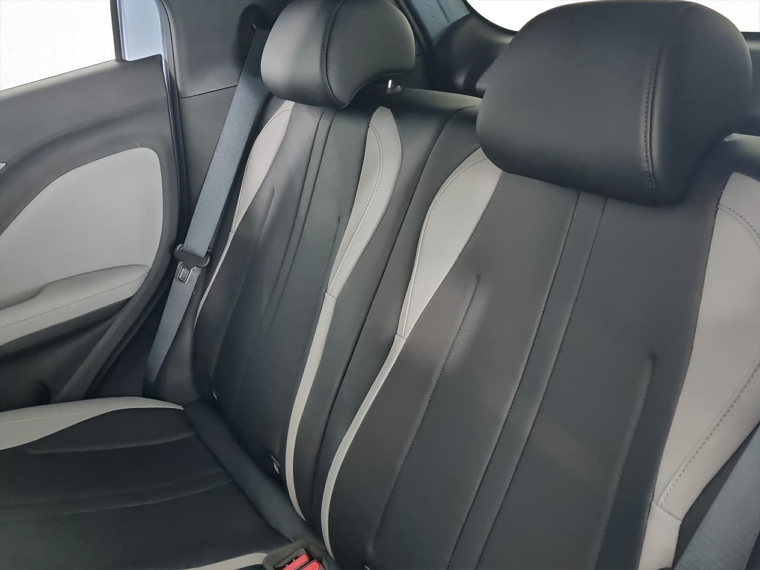 BYD Dolphin Surf 43 kWh Boost, Elektro, Automatik - 7