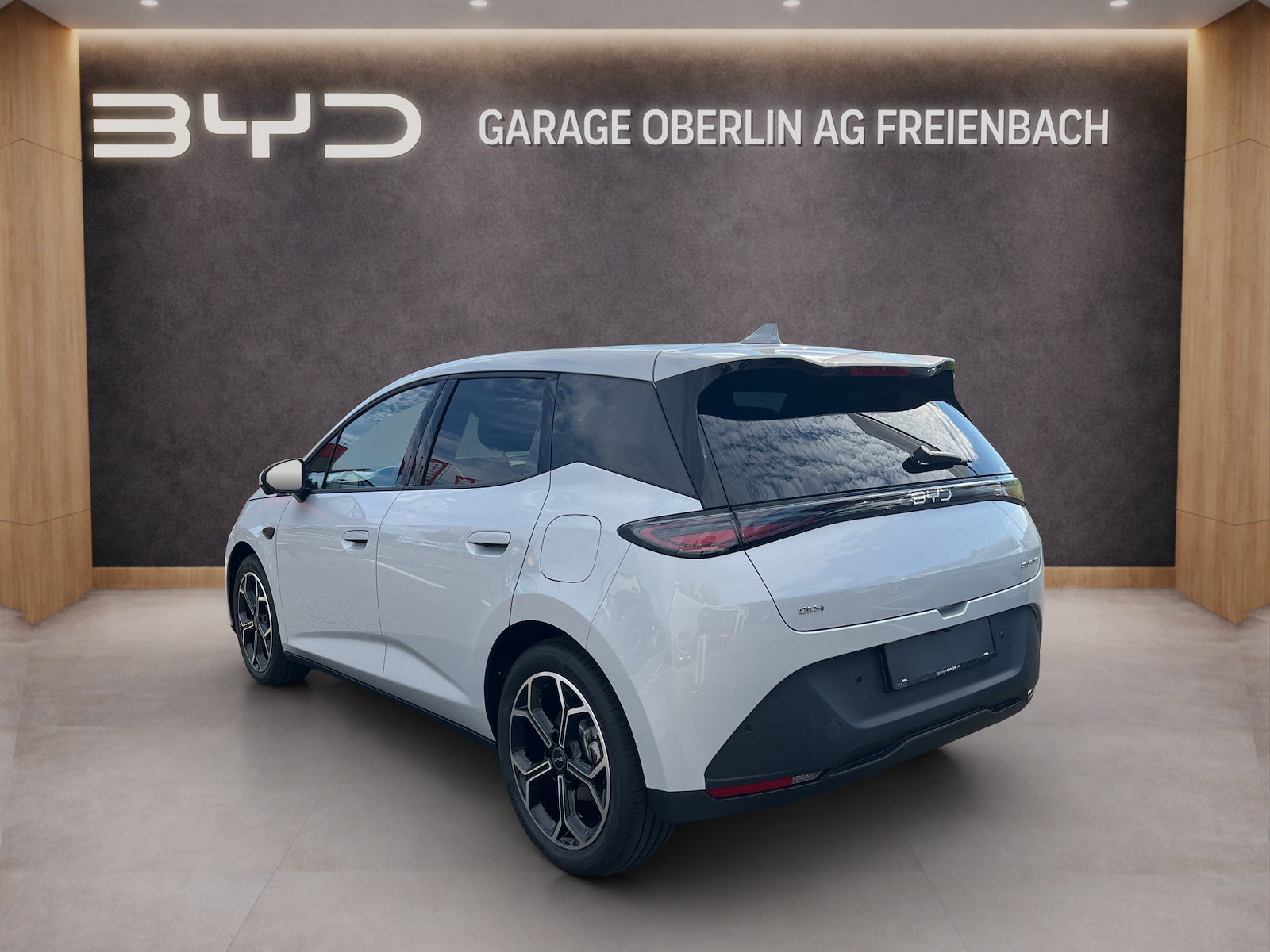 BYD Dolphin G DM-i Comfort, Plug-in-Hybrid Petrol/Electric, New car, Automatic - 3