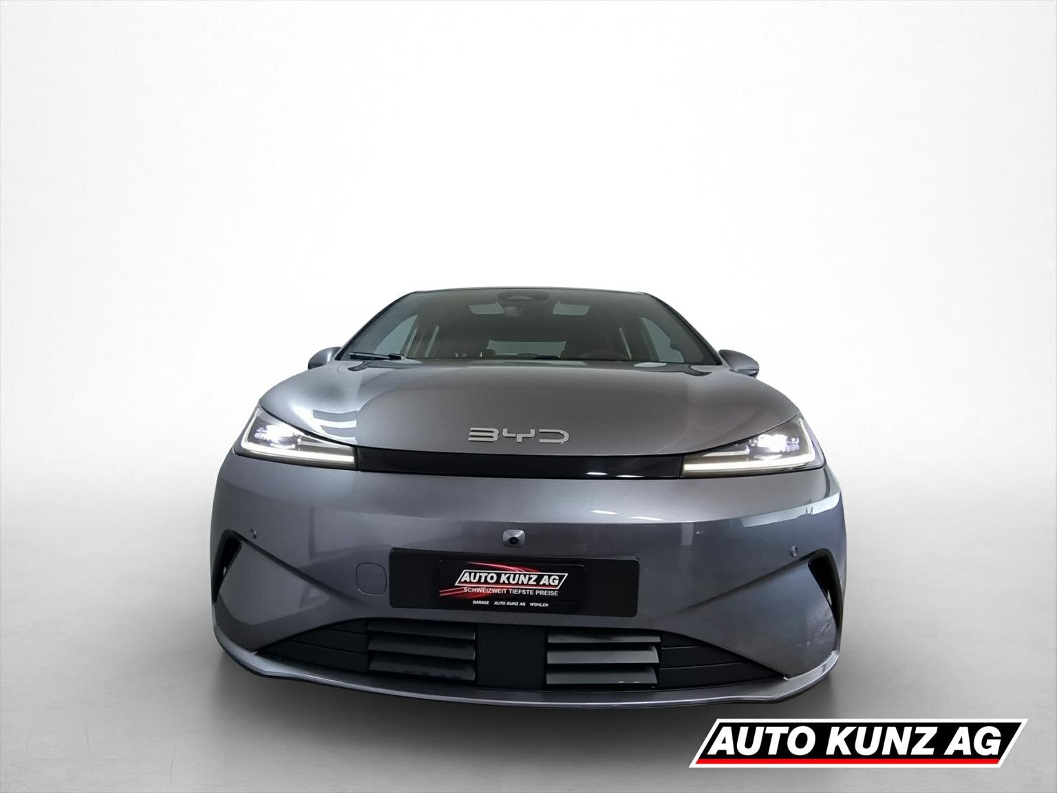 BYD Dolphin G DM-i Comfort, Plug-in-Hybrid Petrol/Electric, New car, Automatic - 2
