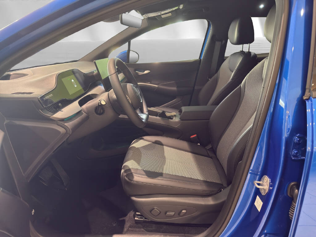 BYD Dolphin G DM-i Comfort, Plug-in-Hybrid Petrol/Electric, New car, Automatic - 4