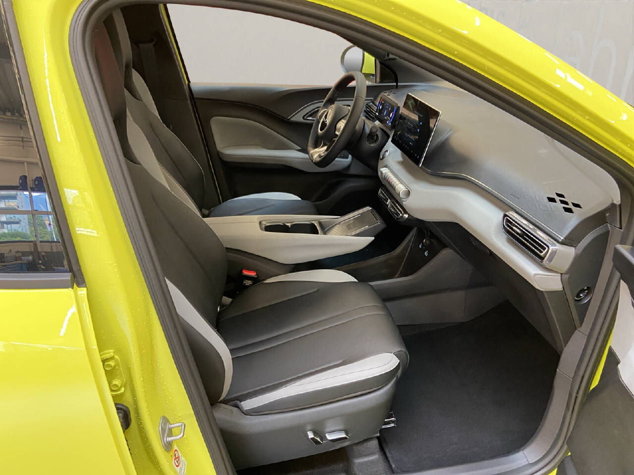 BYD Dolphin Surf Comfort, Elektro, Neuwagen, Automatik - 6