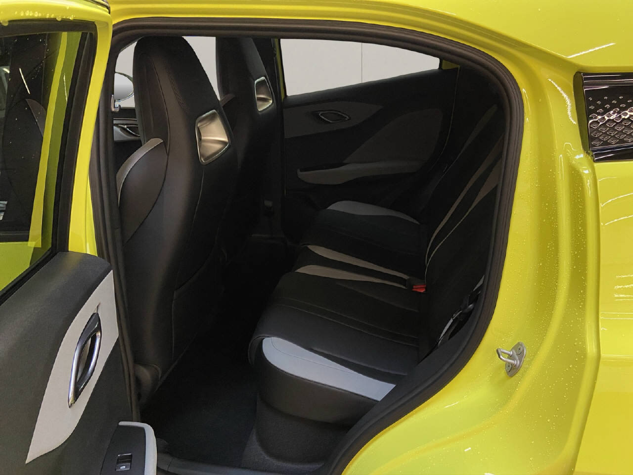 BYD Dolphin Surf Comfort, Elektro, Neuwagen, Automatik - 7