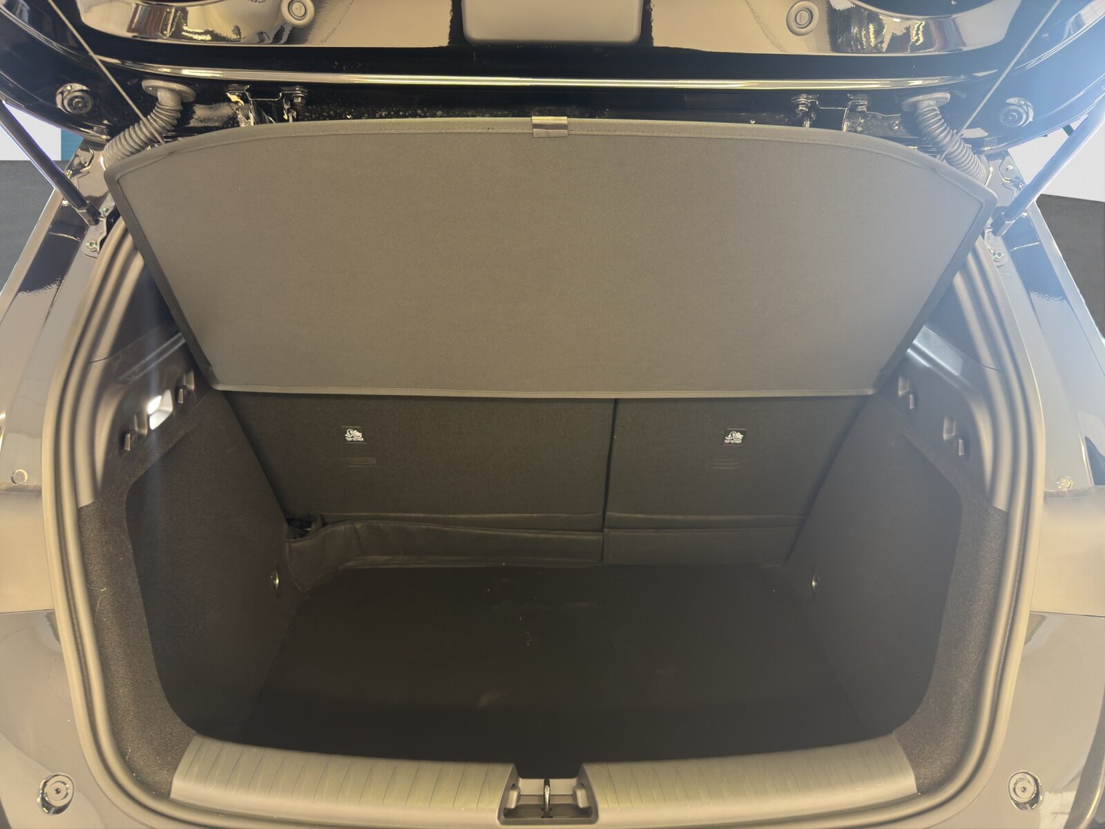 BYD Dolphin G Dmi Comfort, Plug-in-Hybrid Petrol/Electric, Ex-demonstrator, Automatic - 7