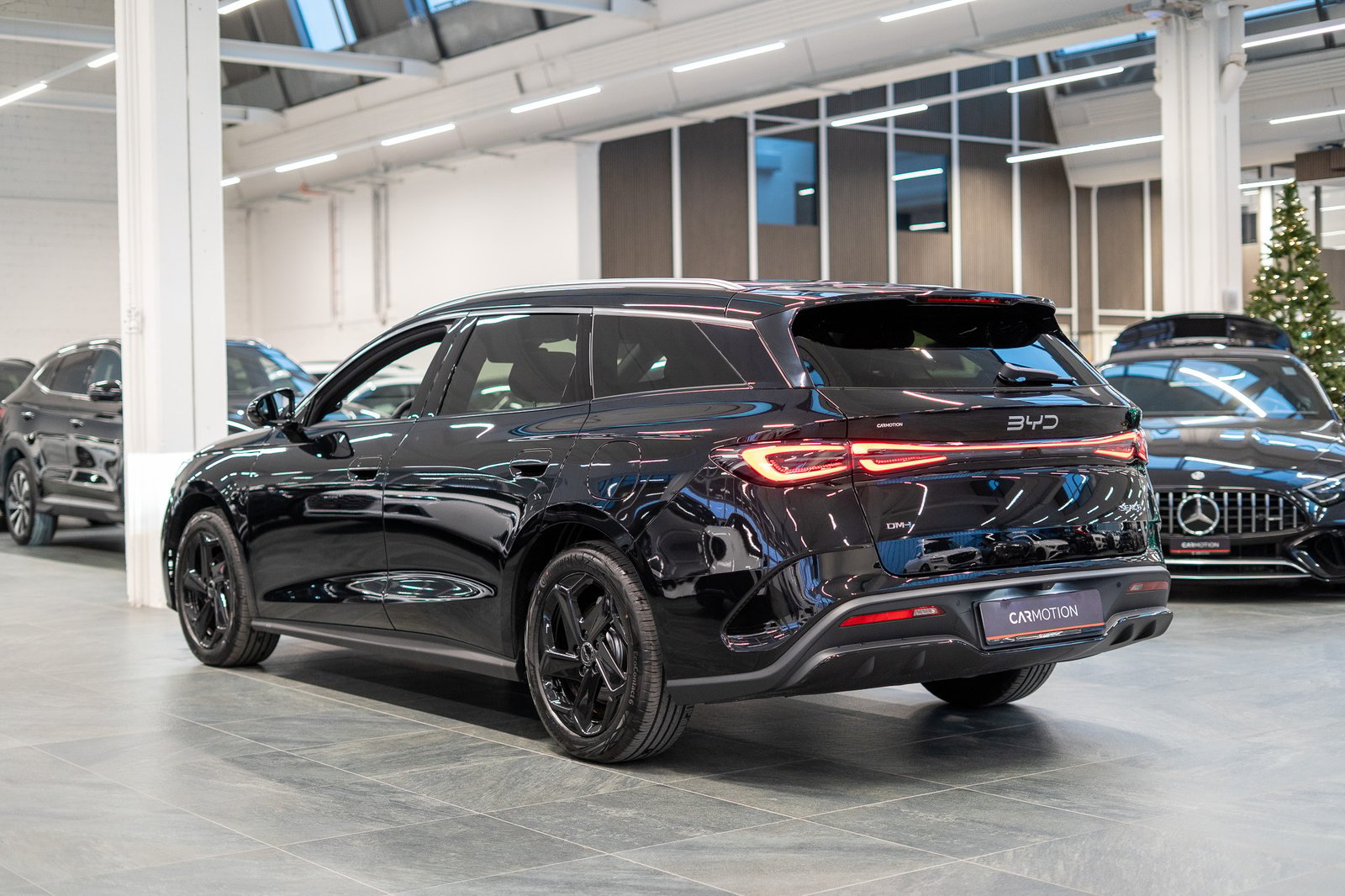 BYD Seal 6 DM-i Touring Comfort / Panorama-Schiebedach / 12.8 Zo, Plug-in-Hybrid Petrol/Electric, New car, Automatic - 4