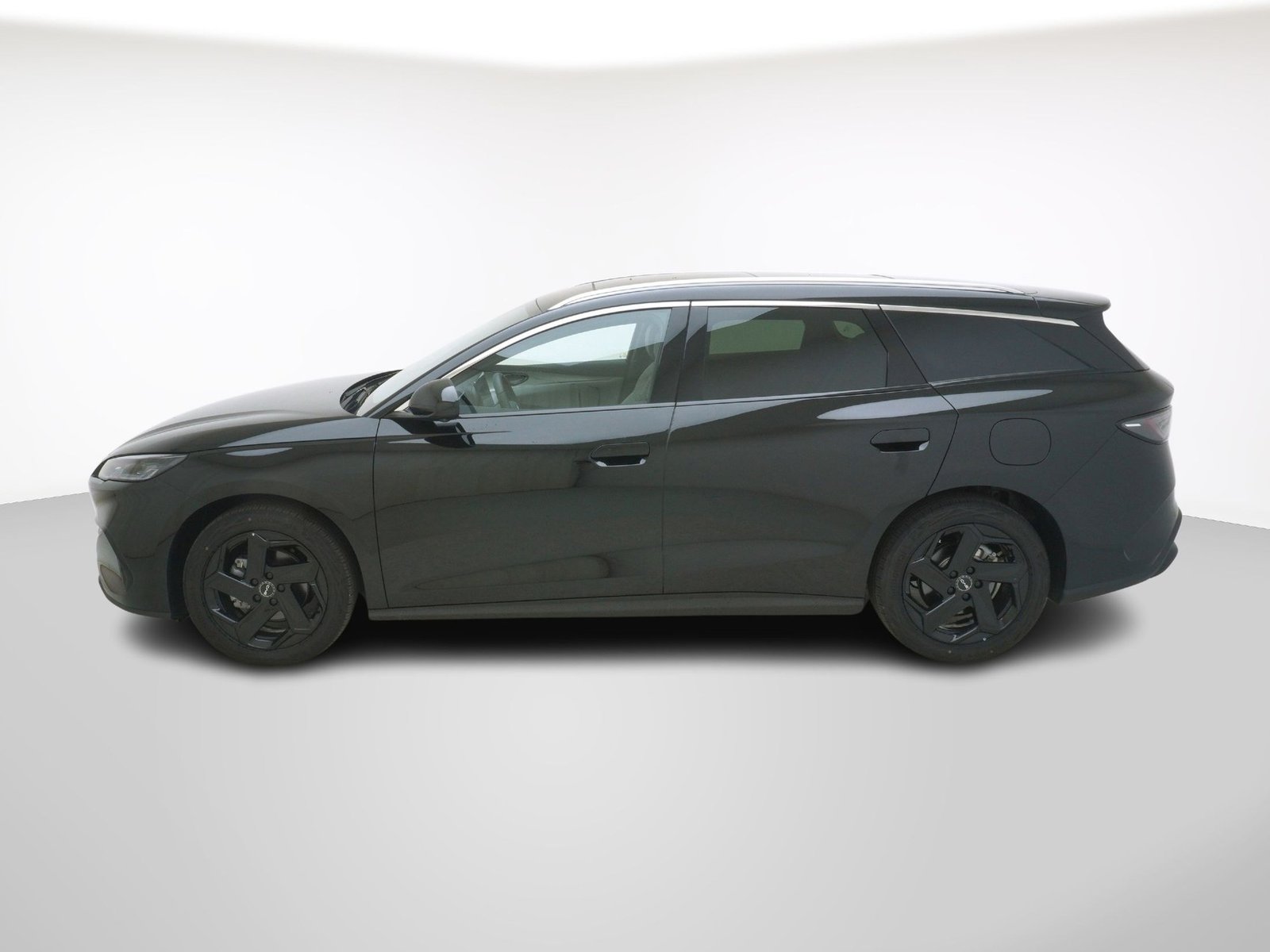 BYD Seal 6 DM-i Touring Comfort, Plug-in-Hybrid Benzin/Elektro, Neuwagen, Automatik - 2