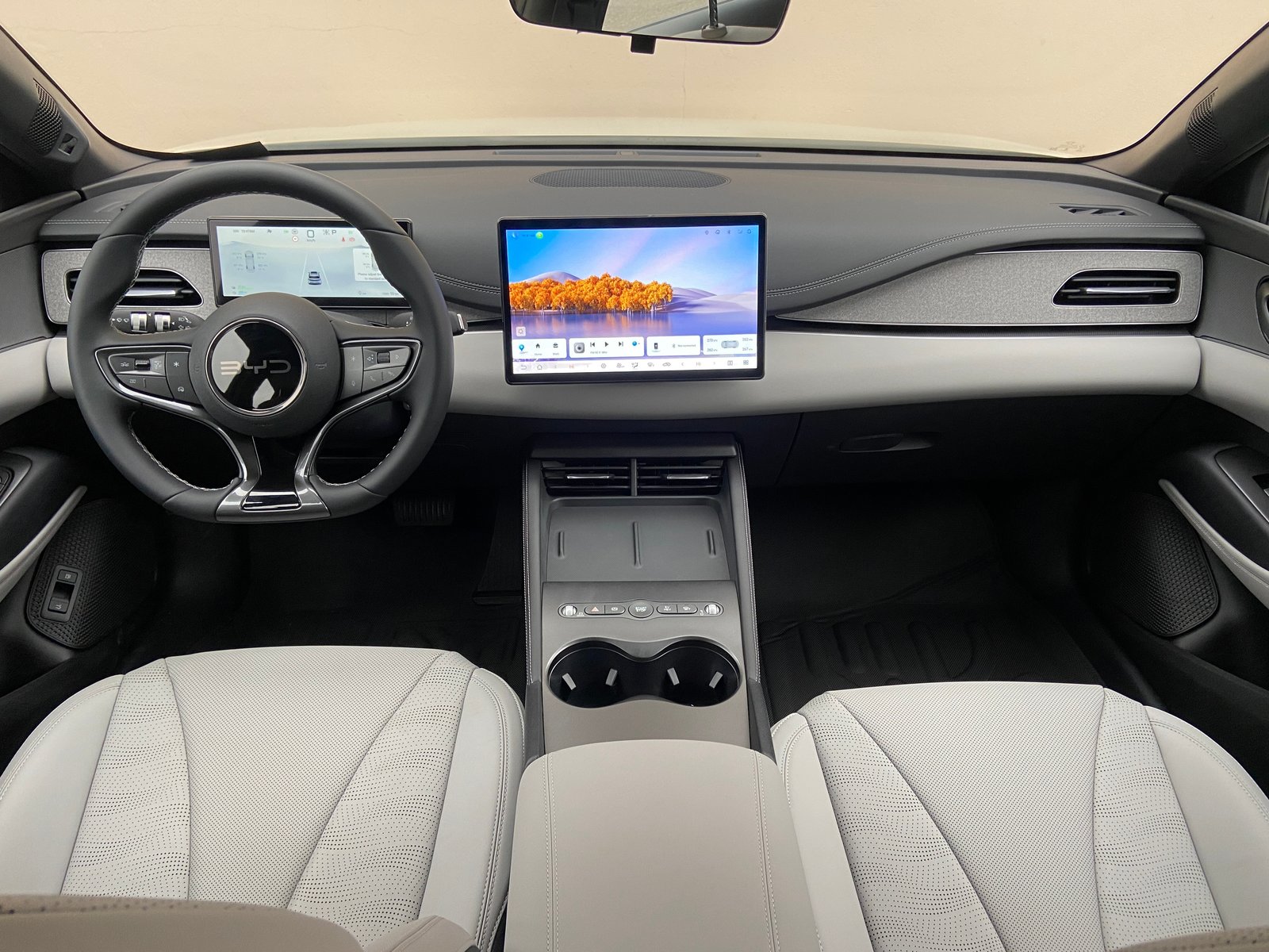 BYD Seal 6 DM-i Touring Boost, Plug-in-Hybrid Benzin/Elektro, Neuwagen, Automatik - 3