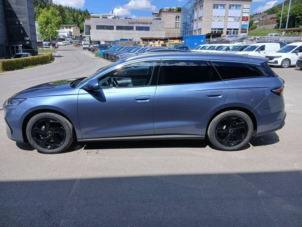 BYD Seal 6 DM-i Touring Comfort, Plug-in-Hybrid Petrol/Electric, New car, Automatic - 3