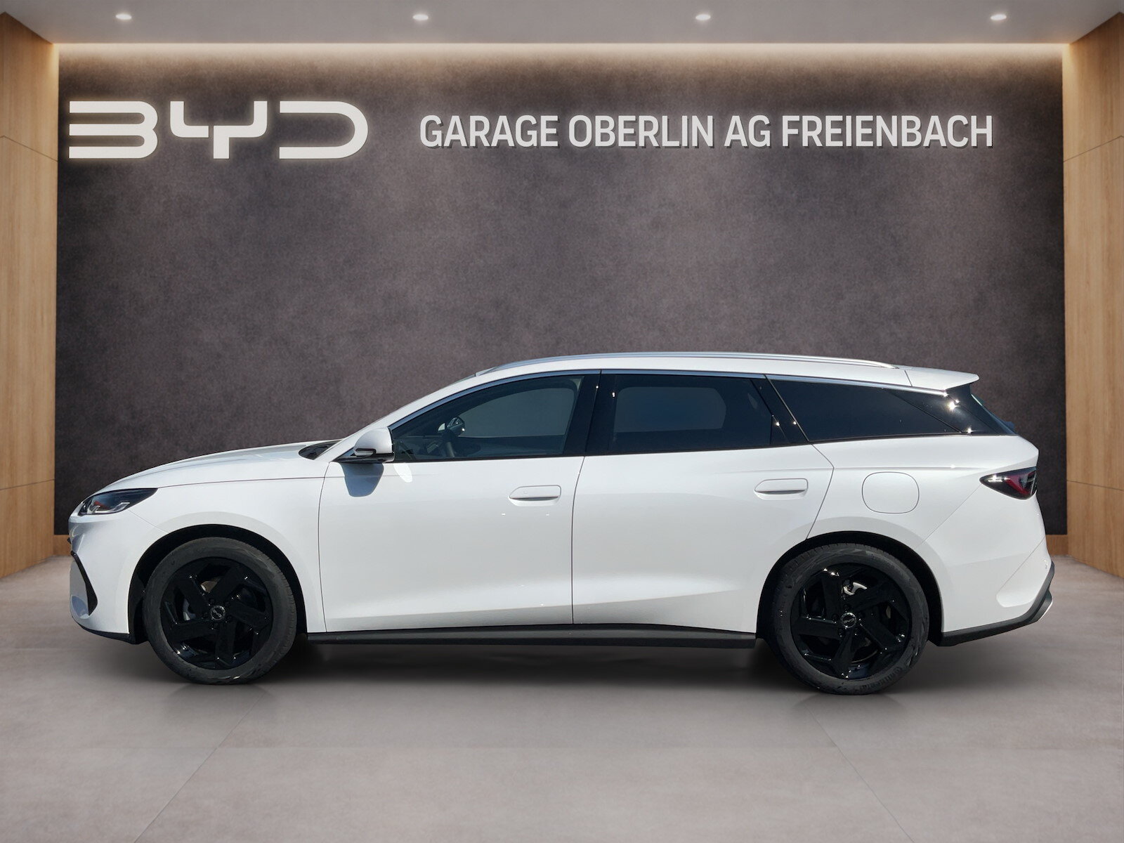 BYD Seal 6 DM-i Touring Comfort Lite, Plug-in-Hybrid Petrol/Electric, Ex-demonstrator, Automatic - 2