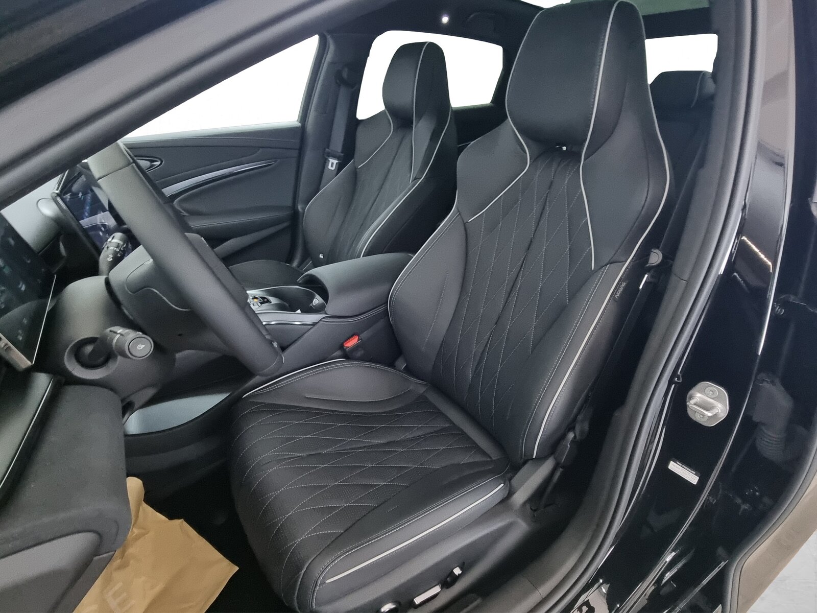BYD Seal 82,2 kWh Excellence AWD, Electric, Pre-registered new car, Automatic - 6