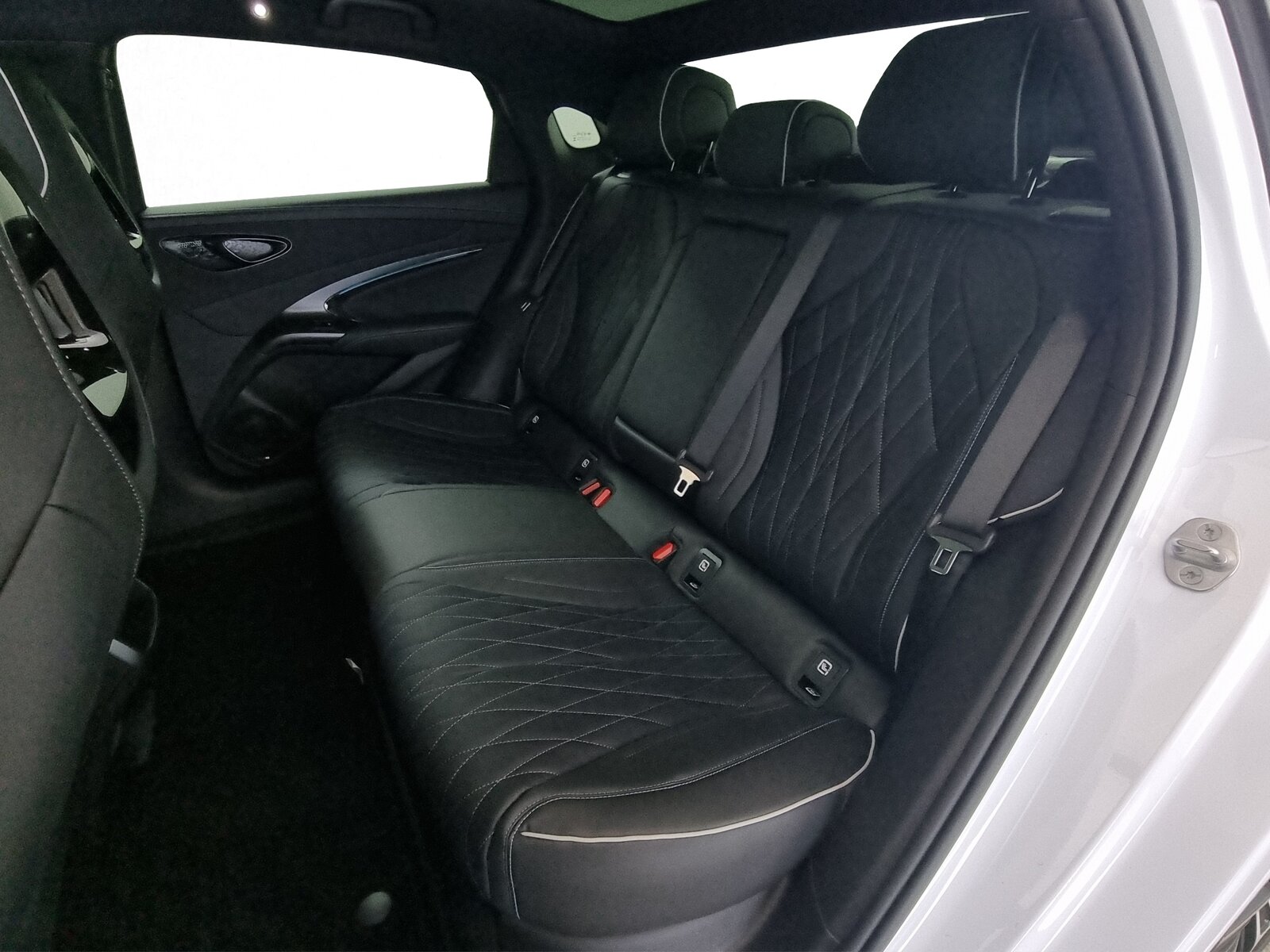 BYD Seal 82,2 kWh Excellence AWD, Elettrica, Auto a km zero, Automatico - 7