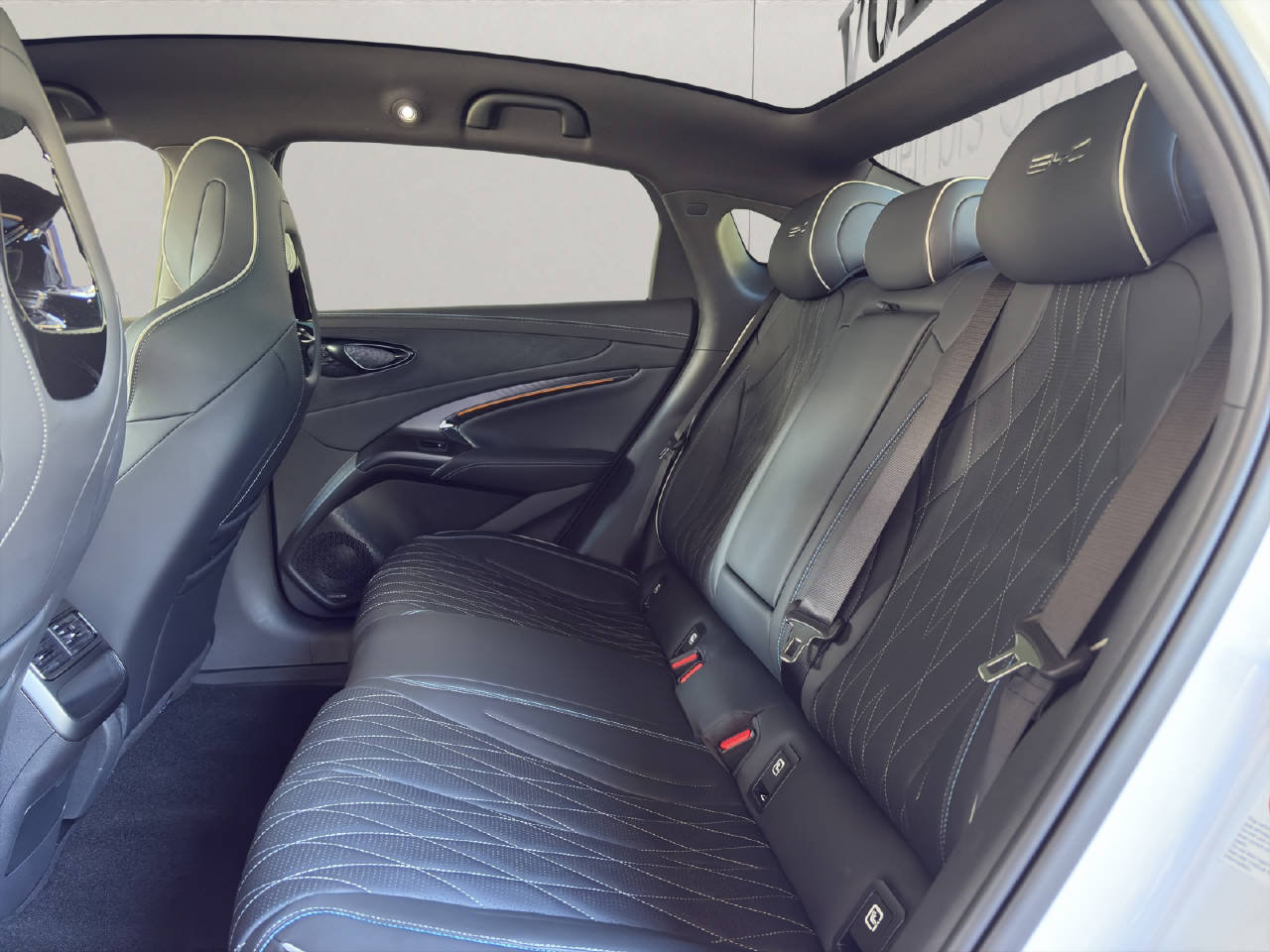 BYD Seal Excellence AWD, Electric, New car, Automatic - 7