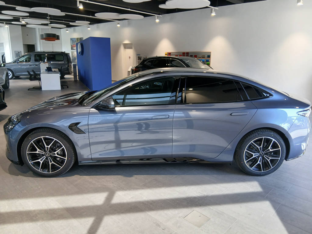 BYD Seal Excellence AWD, Électrique, Voiture nouvelle, Automatique - 2