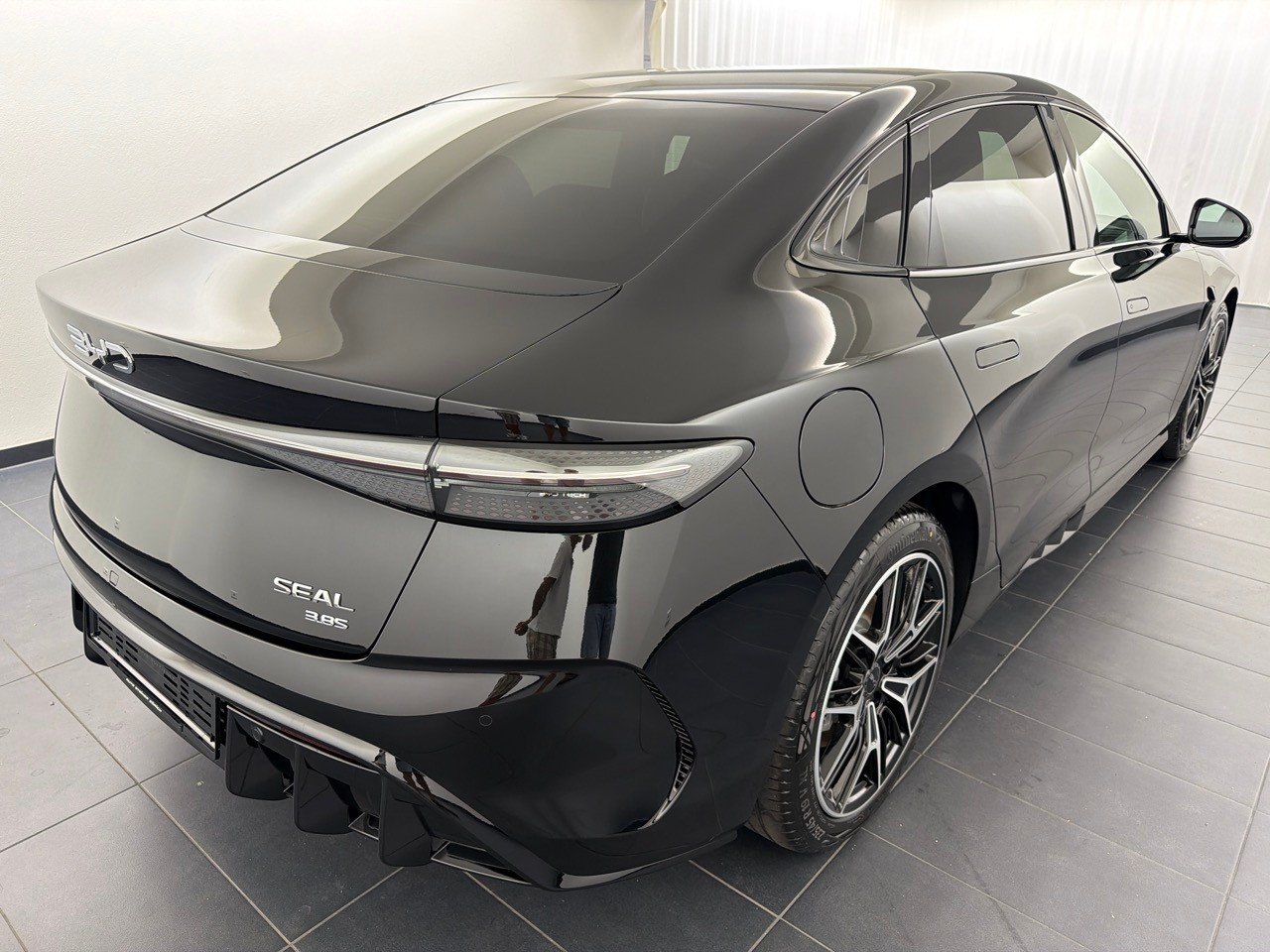 BYD Seal 82,5 kWh Excellence, Elektro, Neuwagen, Automatik - 3
