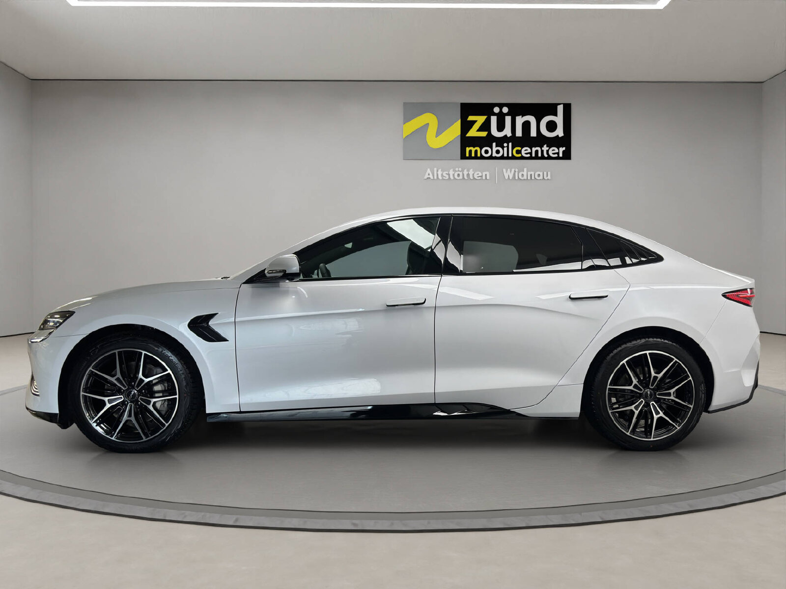 BYD Seal Excellence AWD 530 PS, Elektro, Neuwagen, Automatik - 2