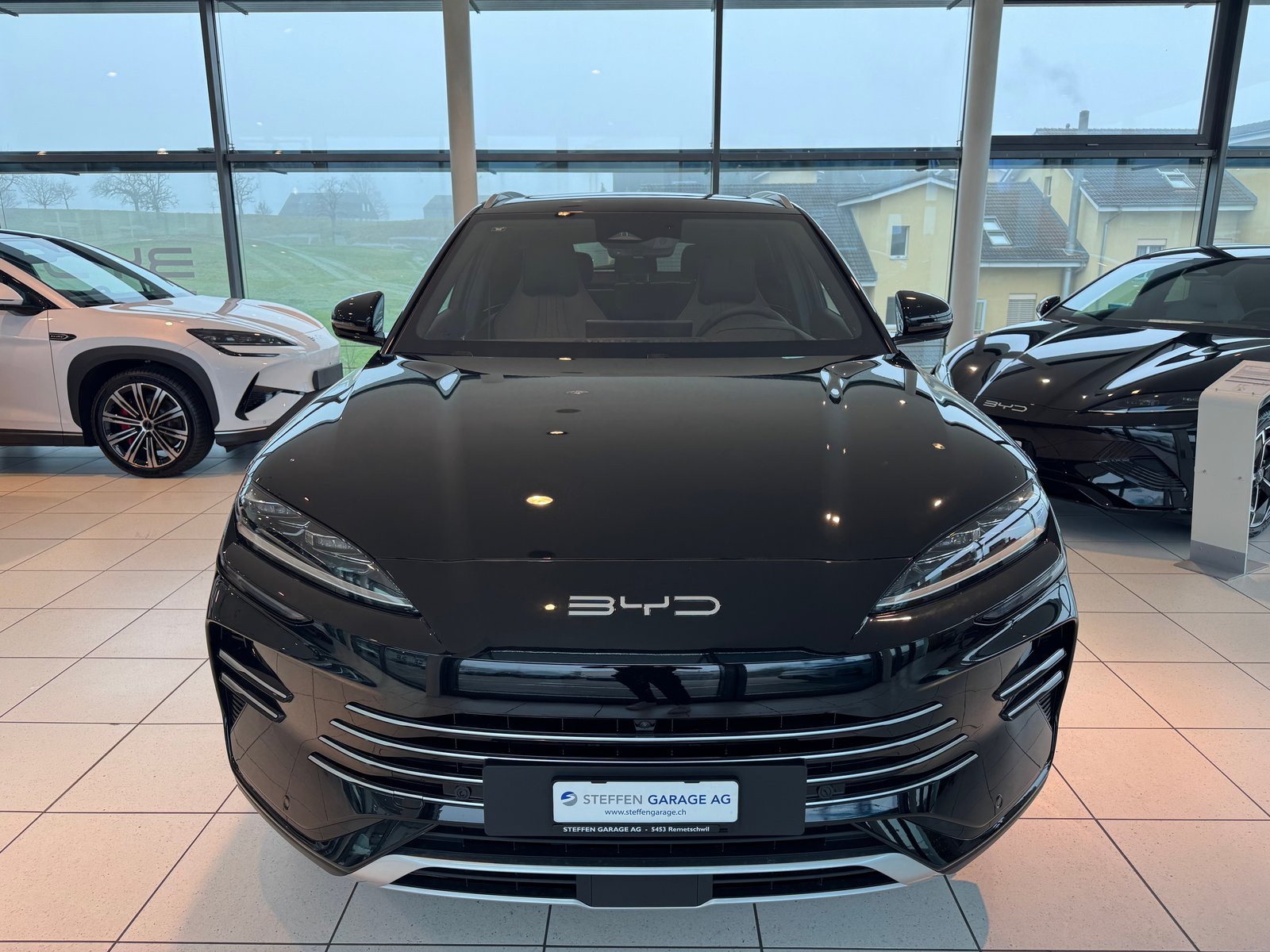 BYD Seal U DM-i Comfort, Plug-in-Hybrid Petrol/Electric, New car, Automatic - 2