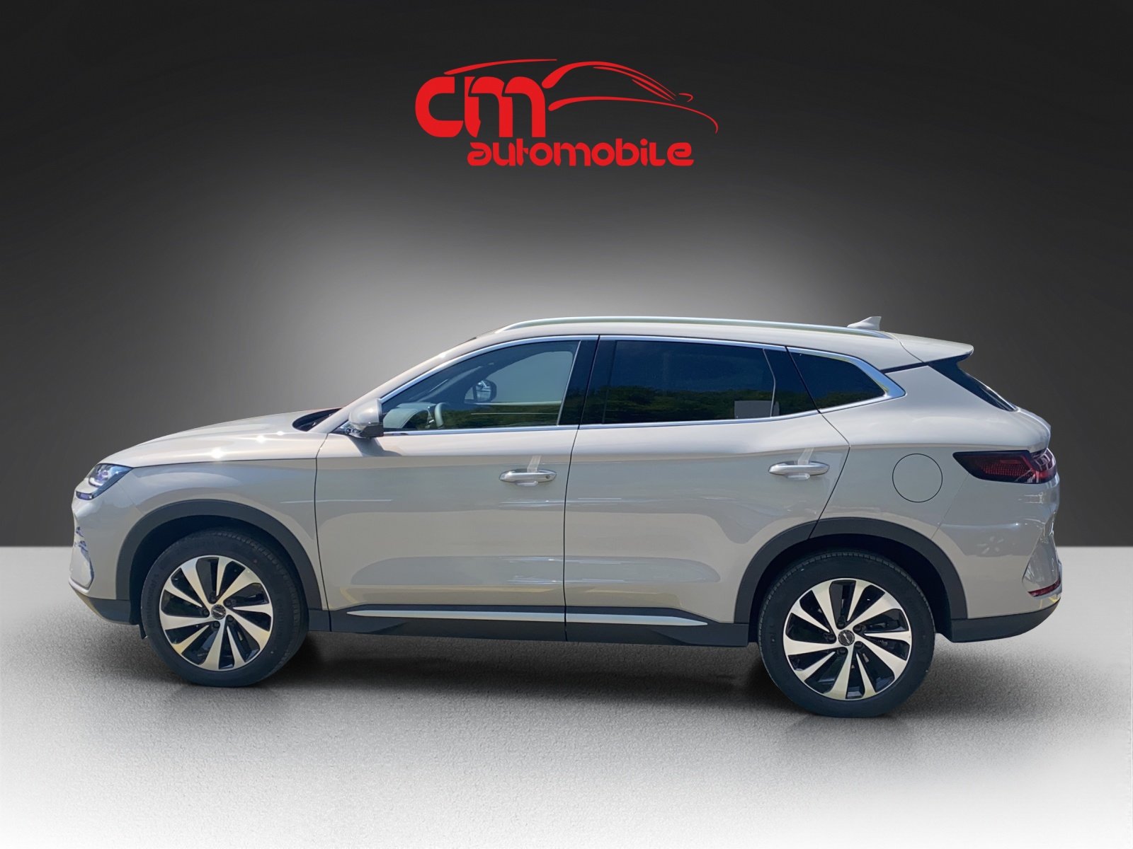 BYD Seal U DM-i Design AWD, Plug-in-Hybrid Benzin/Elektro, Neuwagen, Automat - 2