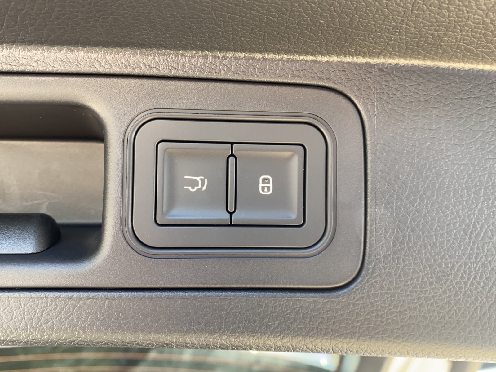 BYD Seal U DM-i Design AWD, Plug-in-Hybrid Benzin/Elektro, Neuwagen, Automat - 5