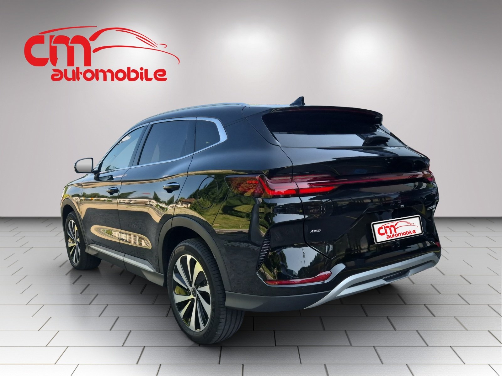 BYD Seal U DM-i Design AWD, Plug-in-Hybrid Benzin/Elektro, Neuwagen, Automatik - 2