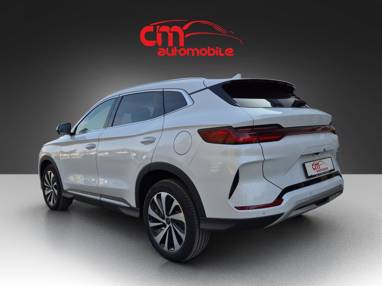 BYD Seal U DM-i Comfort, Plug-in-Hybrid Petrol/Electric, New car, Automatic - 2