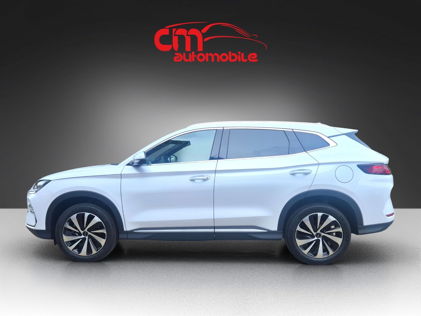BYD Seal U DM-i Boost, Plug-in-Hybrid Petrol/Electric, New car, Automatic - 2
