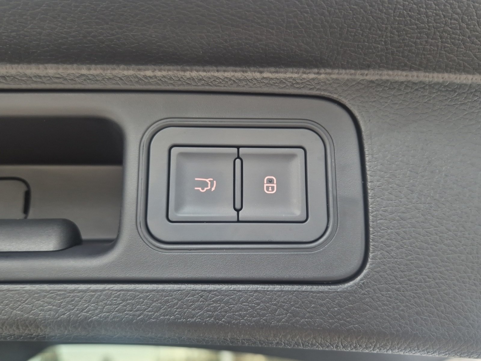 BYD Seal U DM-i Boost, Plug-in-Hybrid Petrol/Electric, New car, Automatic - 7