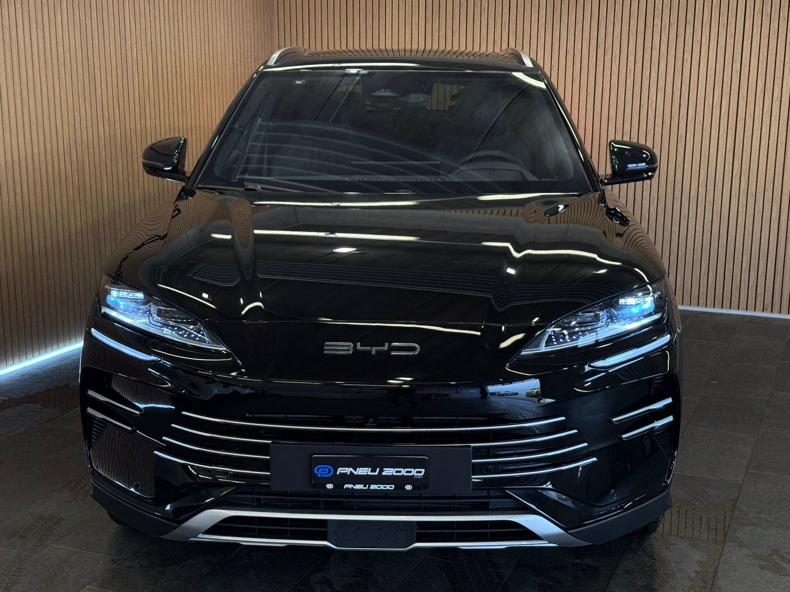 BYD Seal U DM-i Design AWD, Plug-in-Hybrid Benzina/Elettrica, Auto nuove, Automatico - 2
