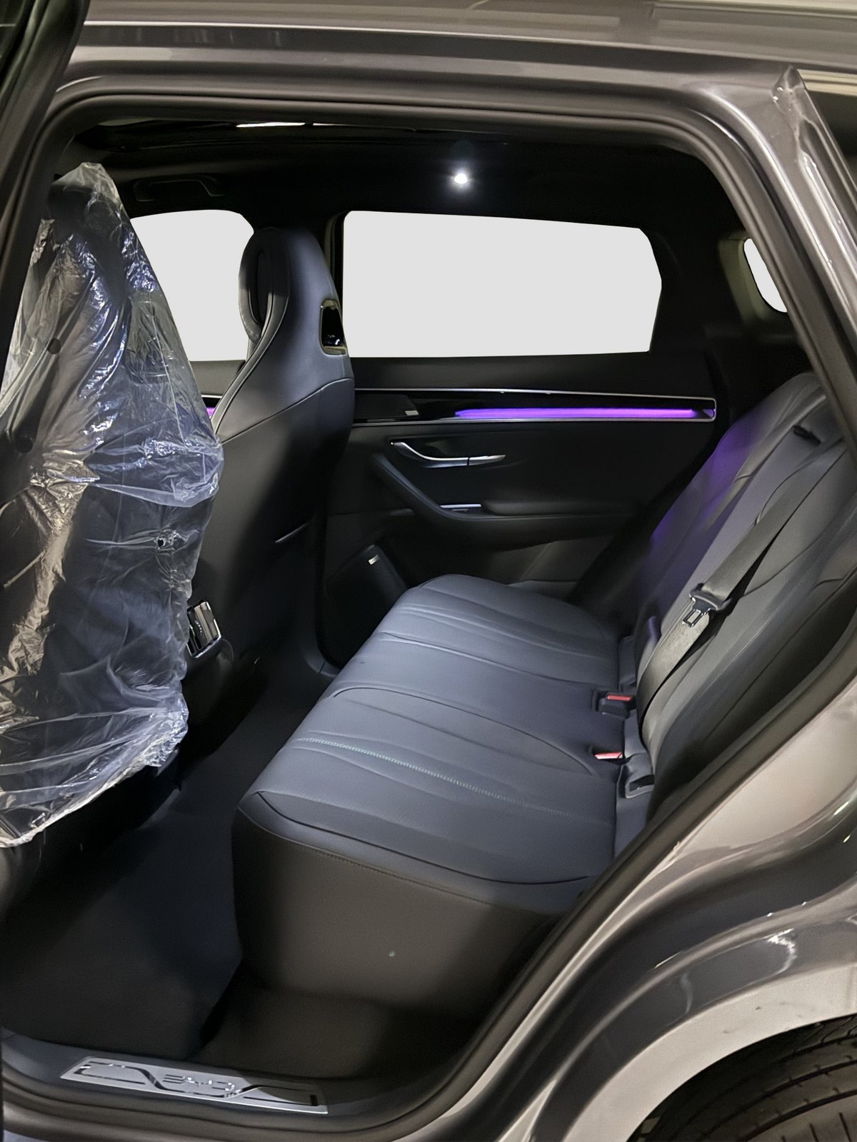 BYD Seal U DM-i Comfort, Plug-in-Hybrid Petrol/Electric, New car, Automatic - 7