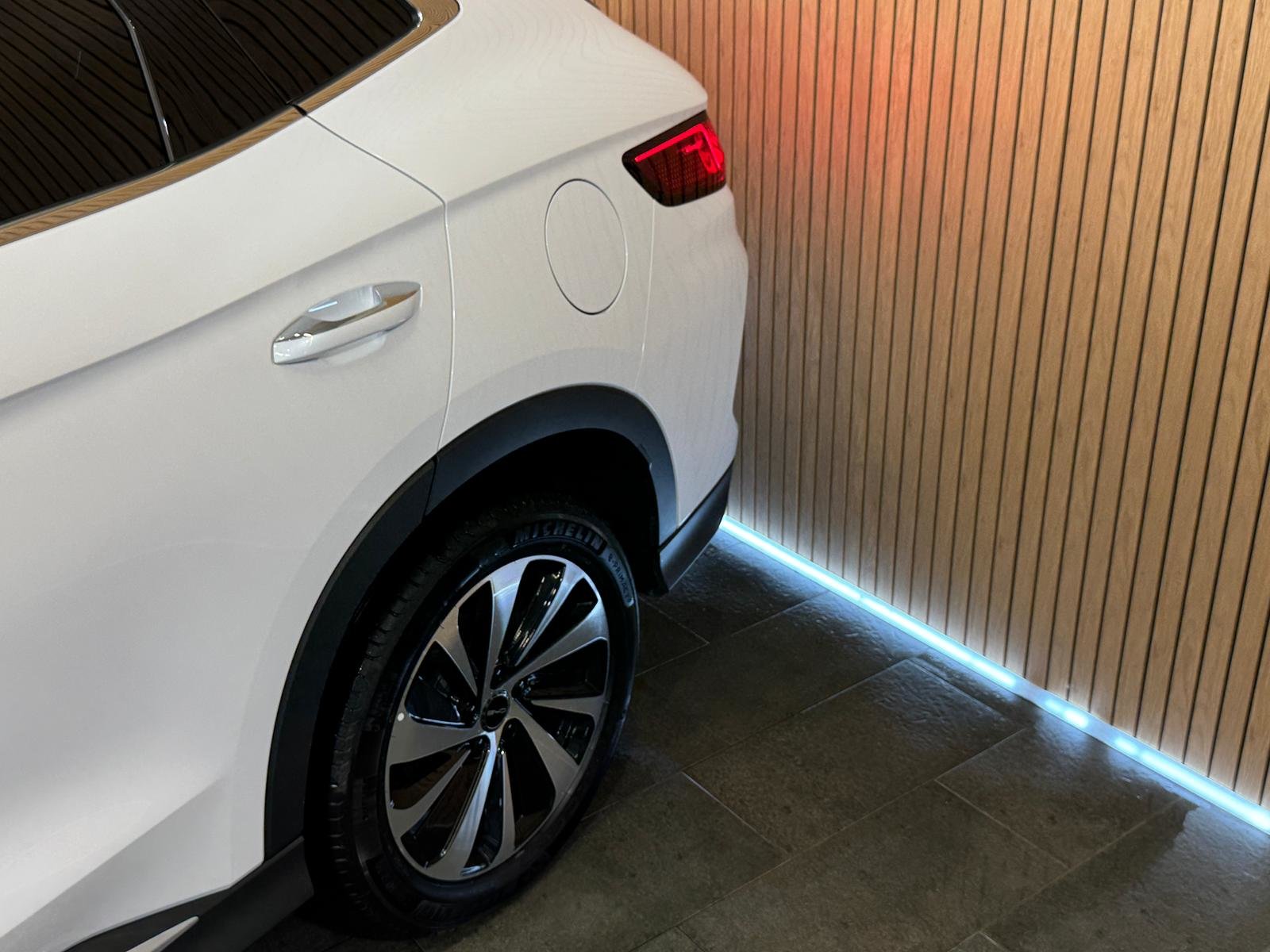 BYD Seal U DM-i Design AWD * Snow White*, Hybride Rechargeable Essence/Électricité, Voiture nouvelle, Automatique - 4