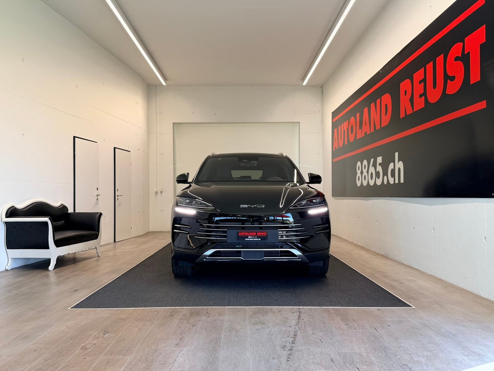 BYD Seal U DM-i Design AWD, Plug-in-Hybrid Benzin/Elektro, Neuwagen, Automatik - 2