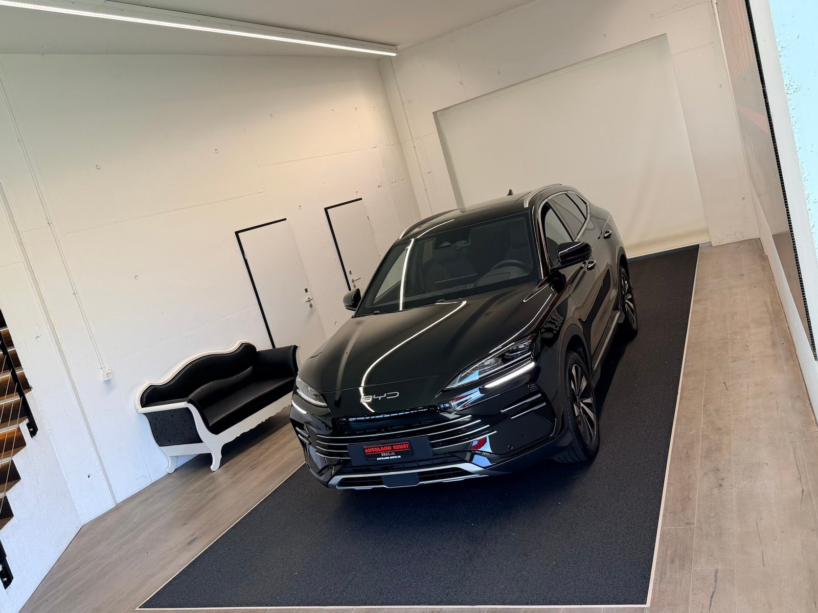 BYD Seal U DM-i Design AWD, Plug-in-Hybrid Benzin/Elektro, Neuwagen, Automatik - 4