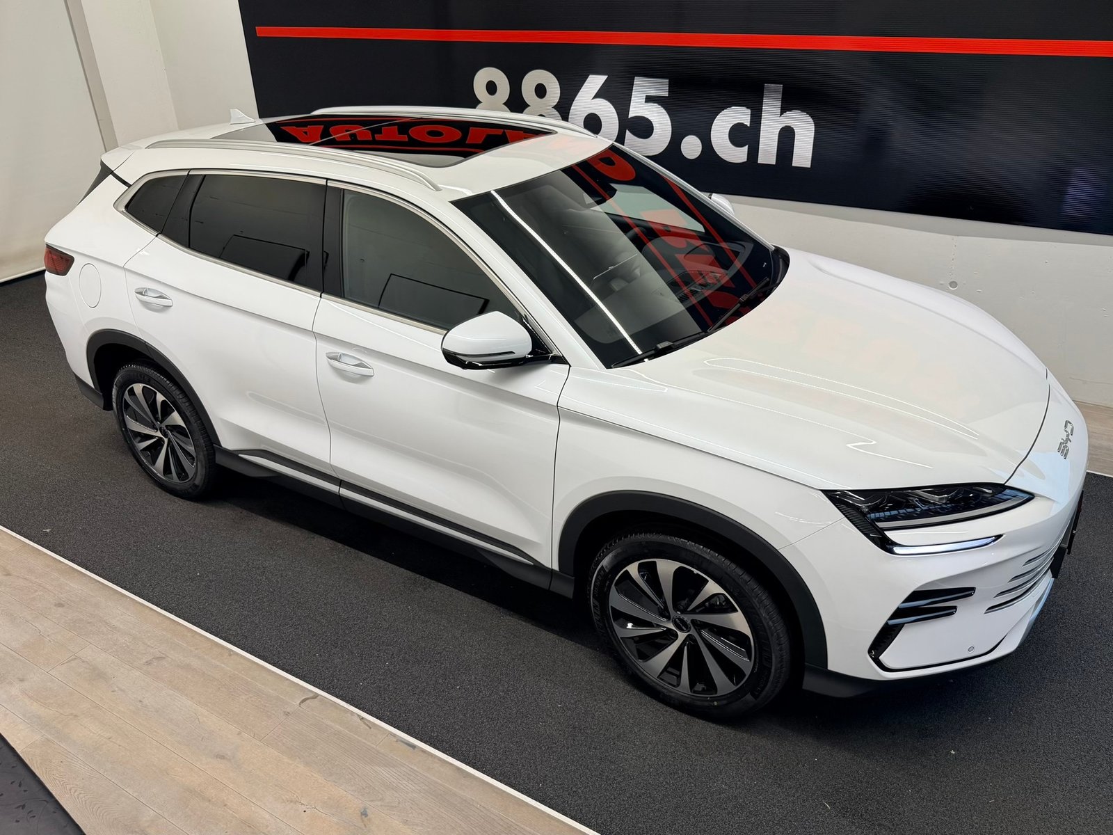 BYD Seal U DM-i Design AWD, Plug-in-Hybrid Benzin/Elektro, Neuwagen, Automatik - 5