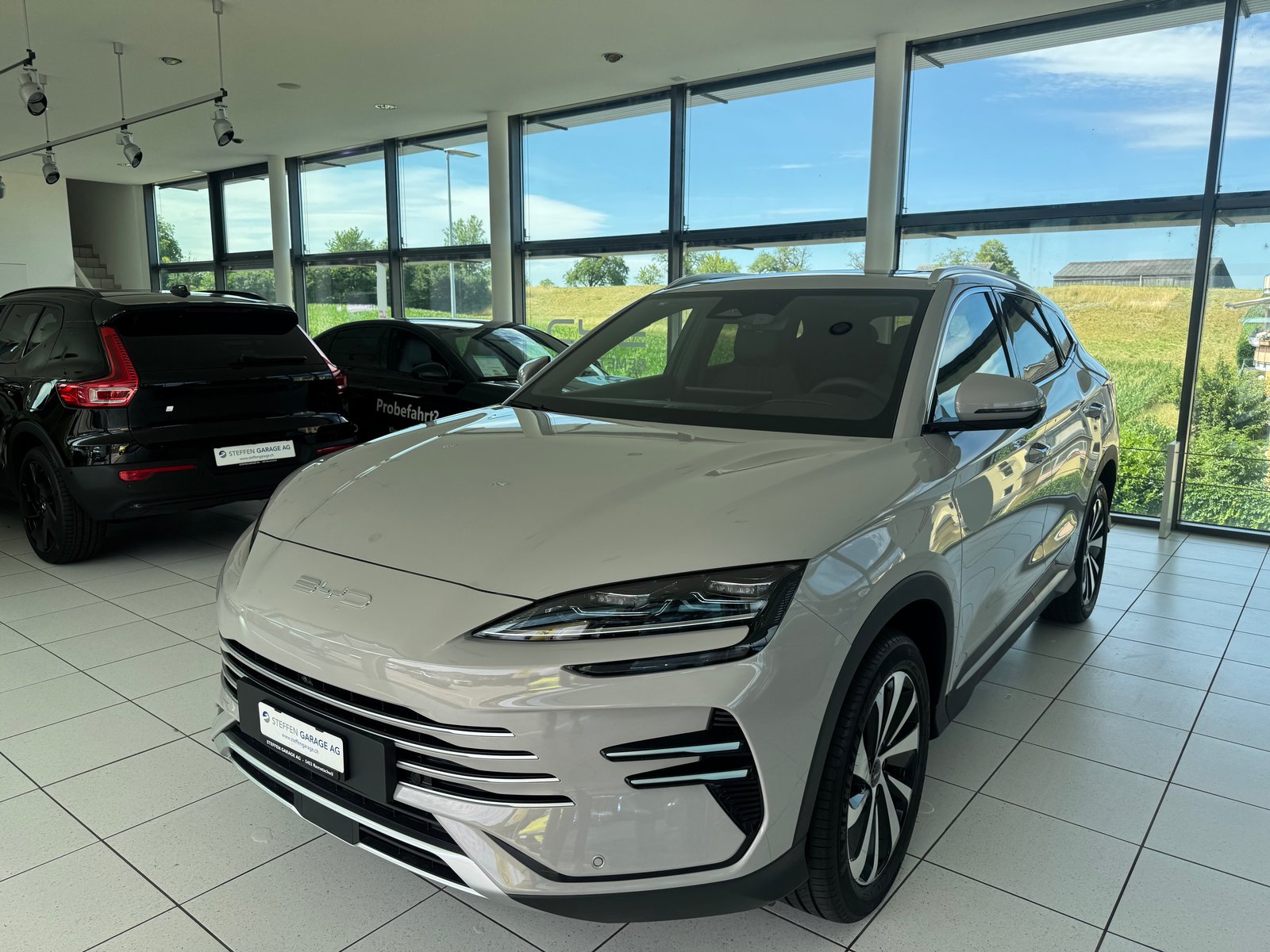 BYD Seal U DM-i Design AWD, Plug-in-Hybrid Benzin/Elektro, Neuwagen, Automatik - 4