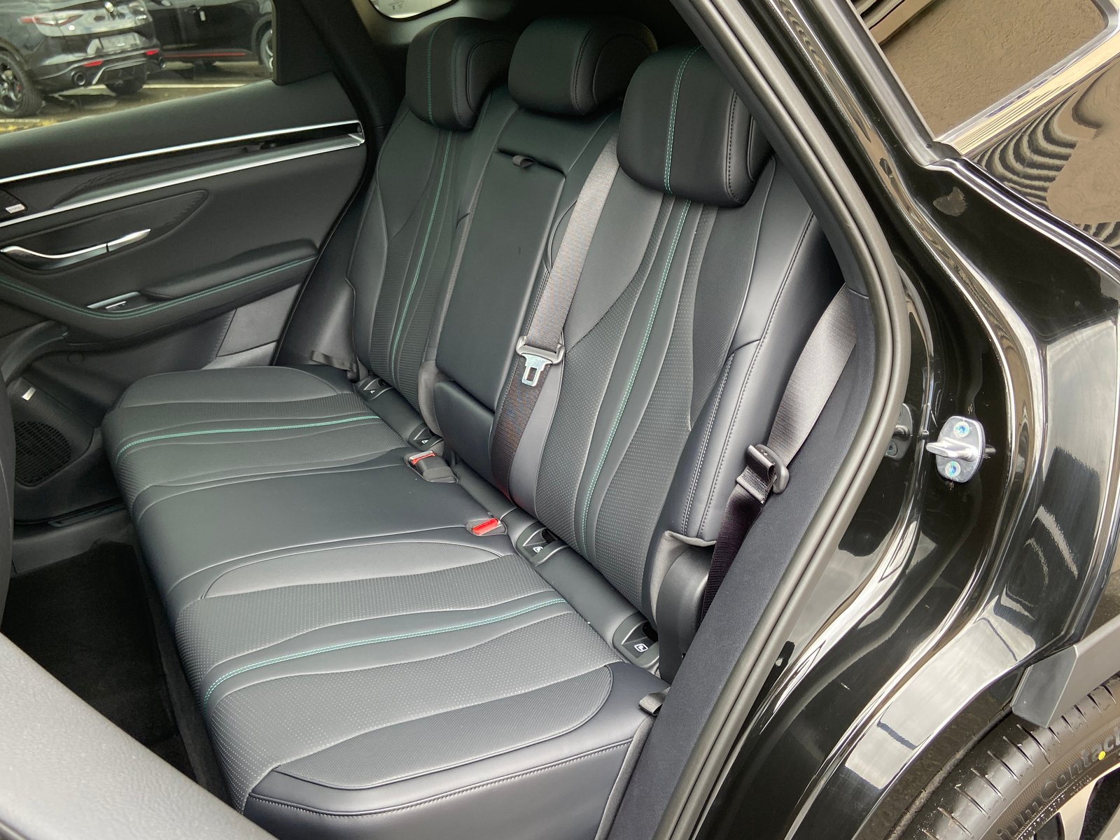 BYD Seal U DM-i Design AWD, Plug-in-Hybrid Benzin/Elektro, Neuwagen, Automatik - 7