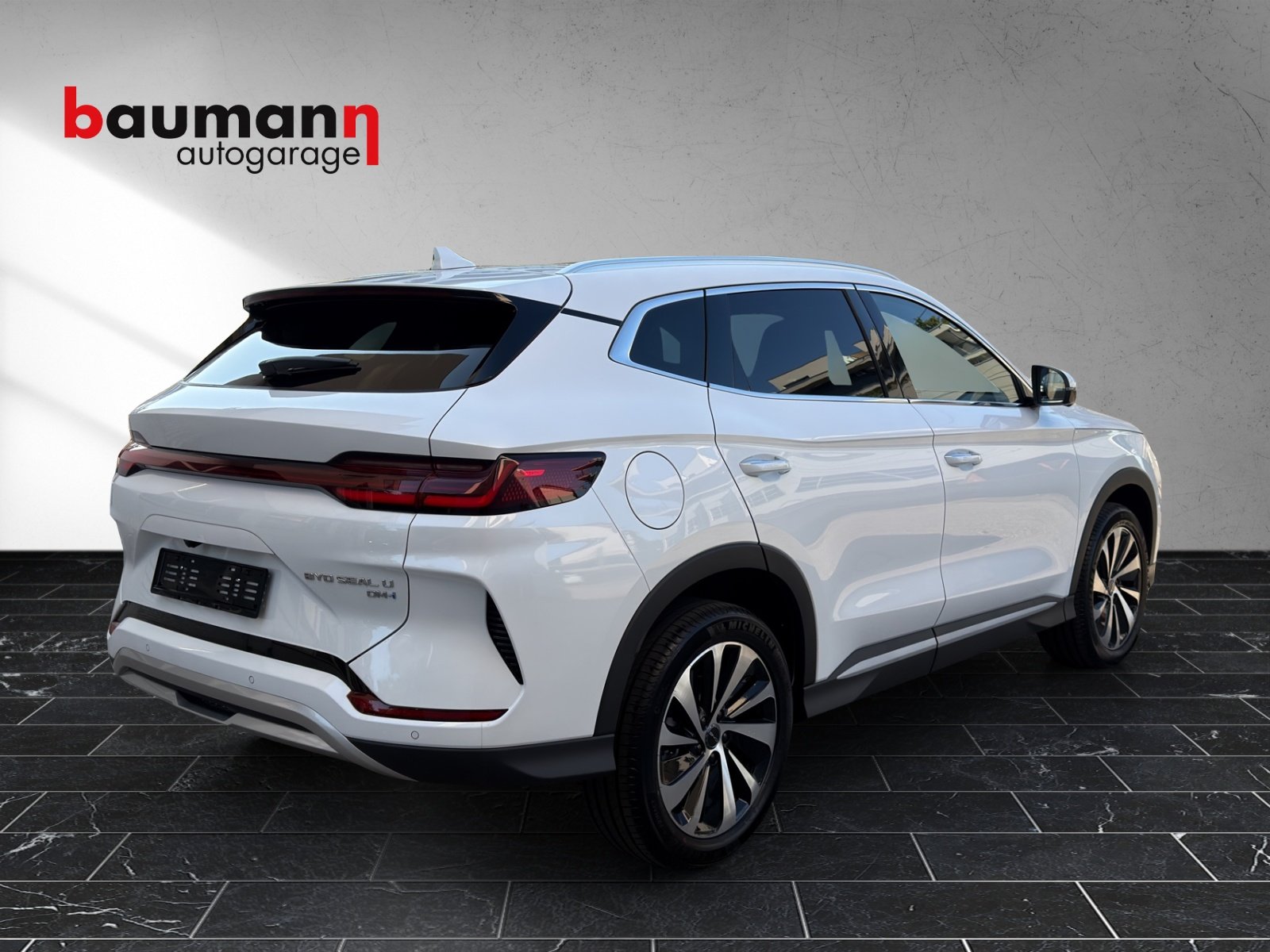 BYD Seal U DM-i Design AWD, Plug-in-Hybrid Benzina/Elettrica, Auto nuove, Automatico - 4