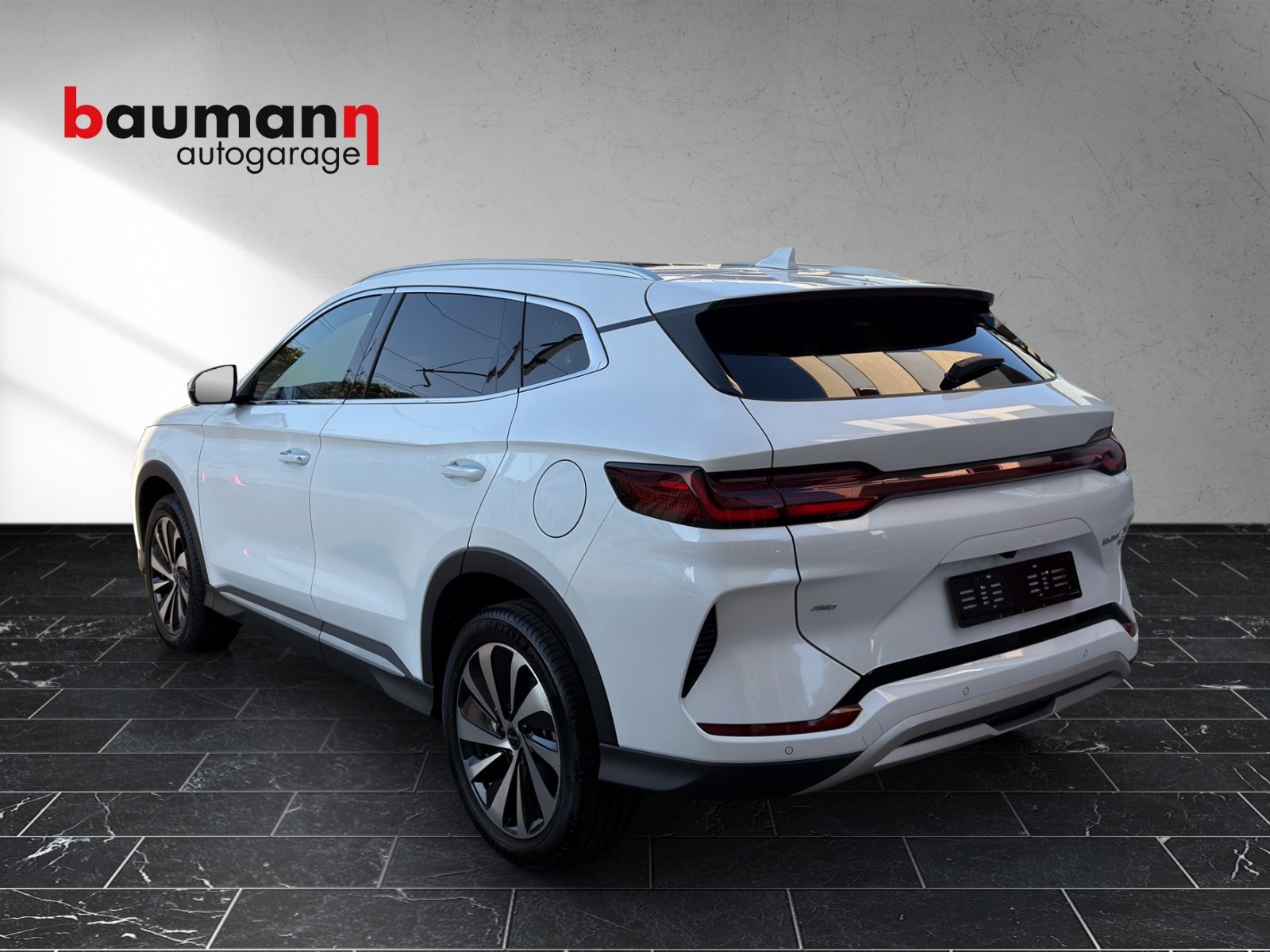 BYD Seal U DM-i Design AWD, Plug-in-Hybrid Benzina/Elettrica, Auto nuove, Automatico - 5