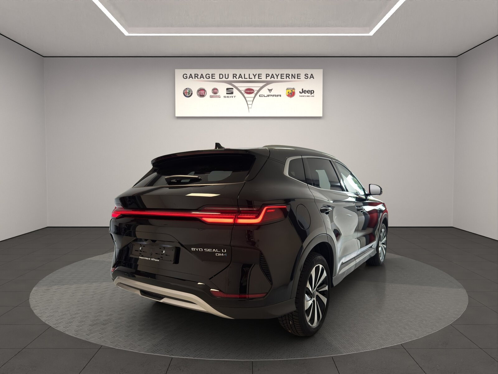 BYD Seal U DM-i Design AWD, Plug-in-Hybrid Benzin/Elektro, Vorführwagen, Automatik - 5