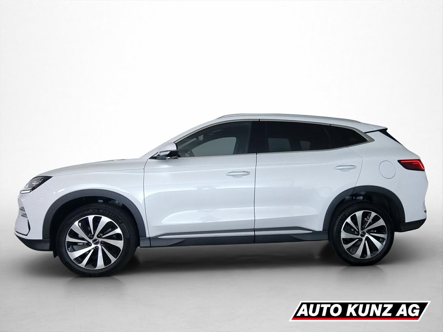 BYD Seal U DM-i Comfort FWD, Plug-in-Hybrid Benzin/Elektro, Automatik - 3
