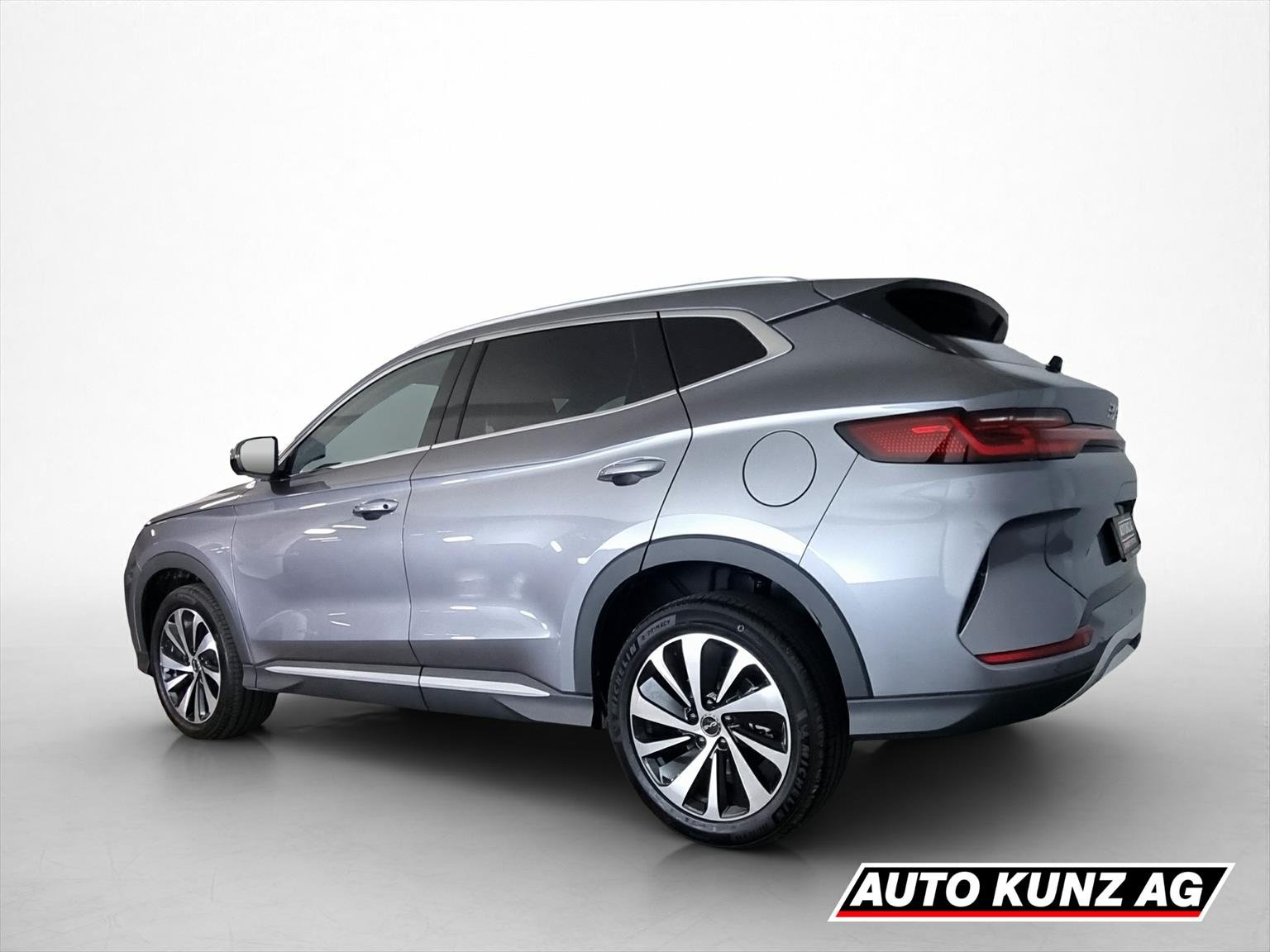 BYD Seal U DM-i Comfort FWD, Plug-in-Hybrid Petrol/Electric, Pre-registered new car, Automatic - 4