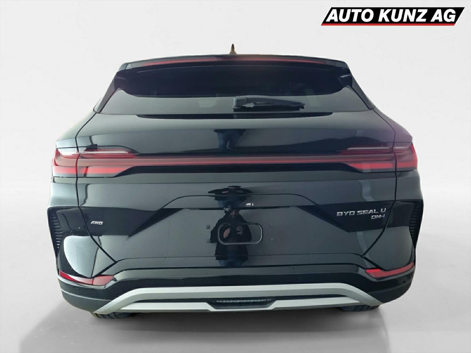 BYD Seal U DM-i Design AWD, Hybride Rechargeable Essence/Électricité, Véhicule neuf pré-immatriculé, Automatique - 4